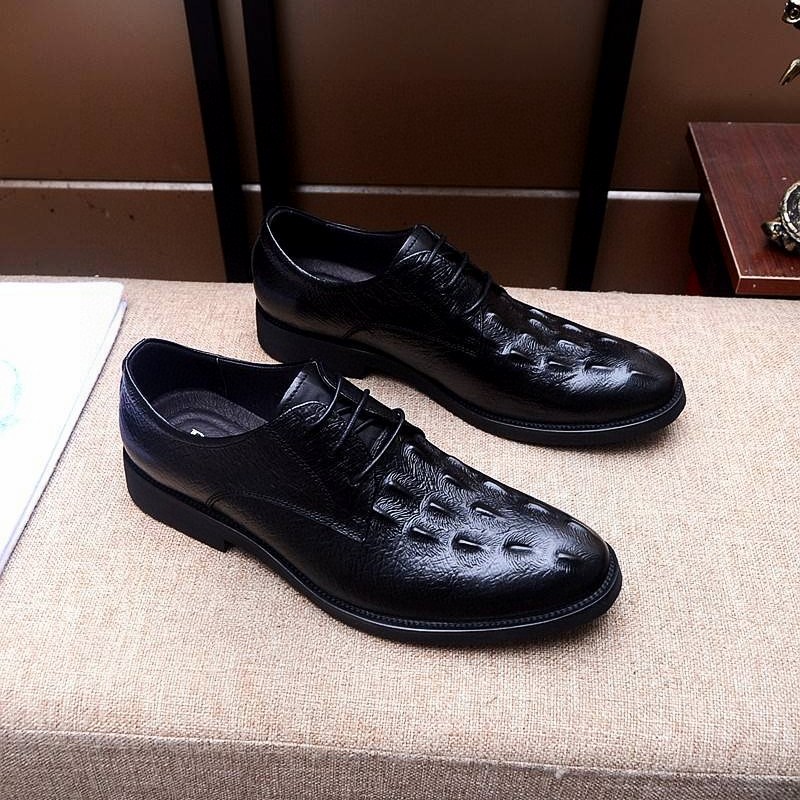 I5  普拉达 Prada 官网最🎁休闲时尚男鞋👟爆款💥版型简洁大气，潮男专属.独有的官网最新品牌元素👑原版装，时尚又大方，面料 100%头层牛皮➕羊皮内里， 原版耐磨大底，专柜经典款实物拍摄，