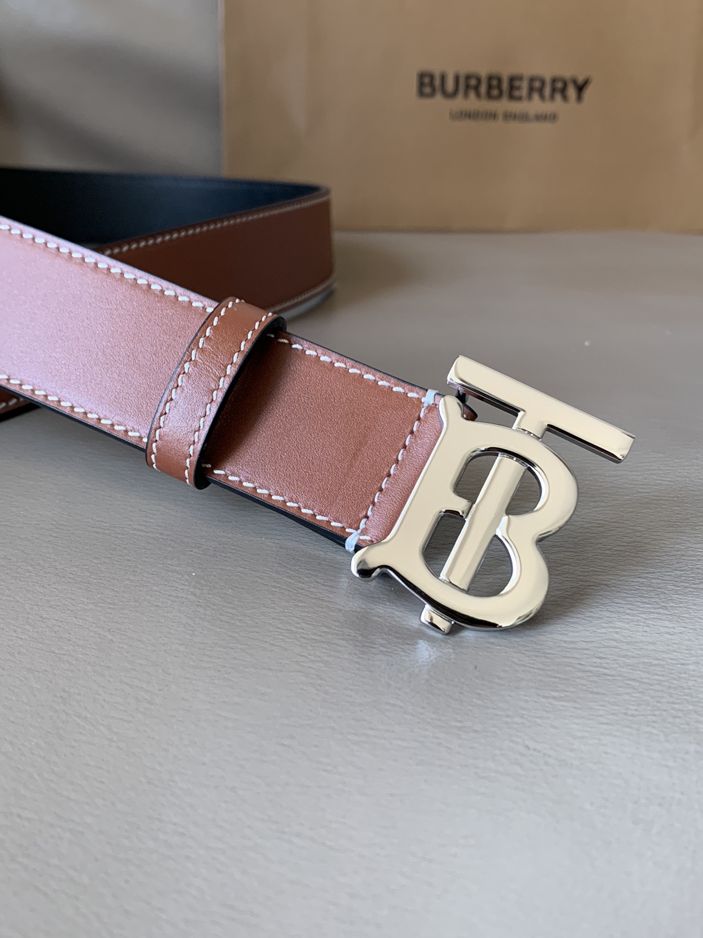 BURBERRY巴宝莉专柜新款男士时