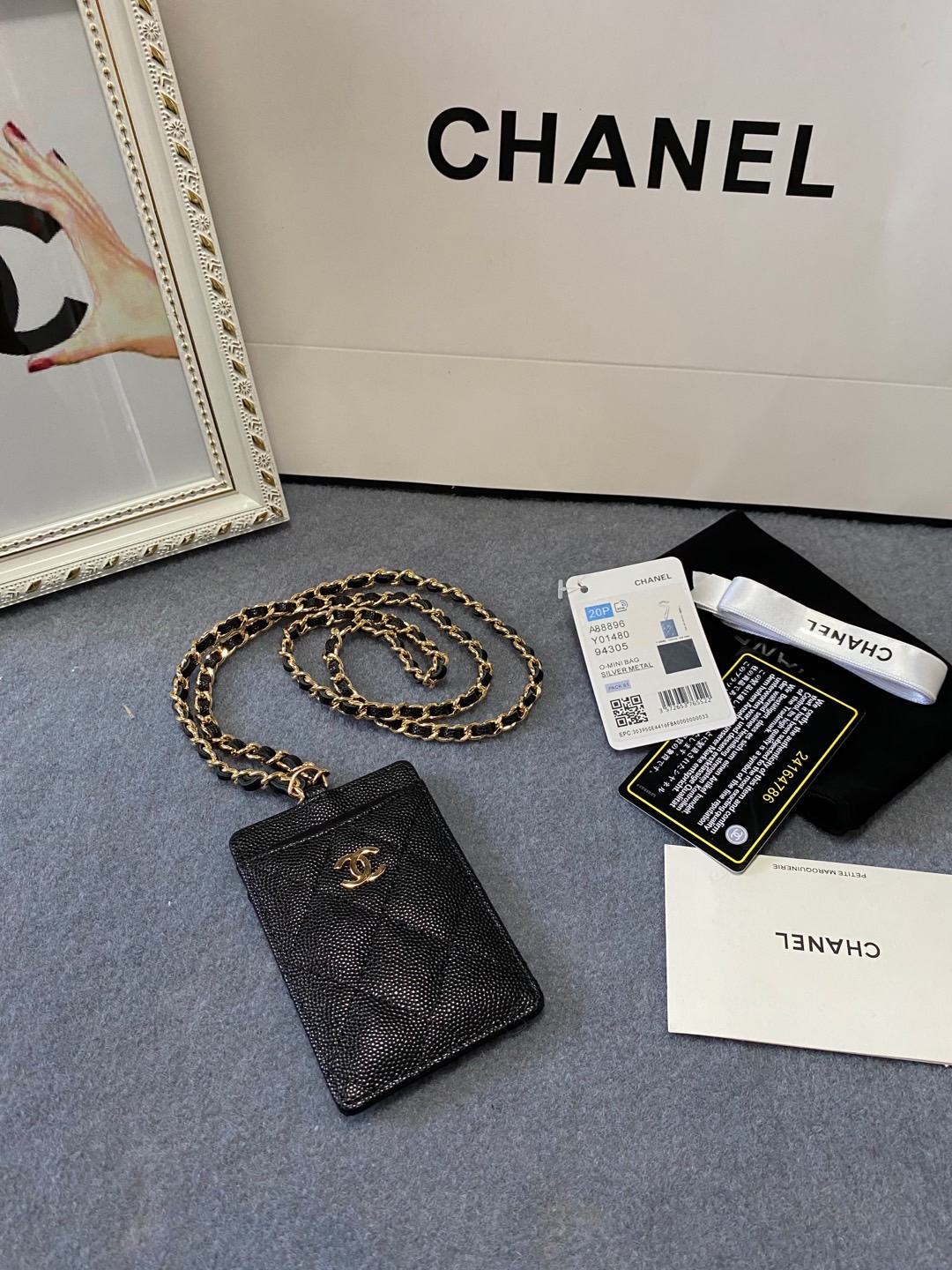 Practical Cane Card Chain Packs: Convenient Wearable Storage Solution for Essentials - 图片 1
