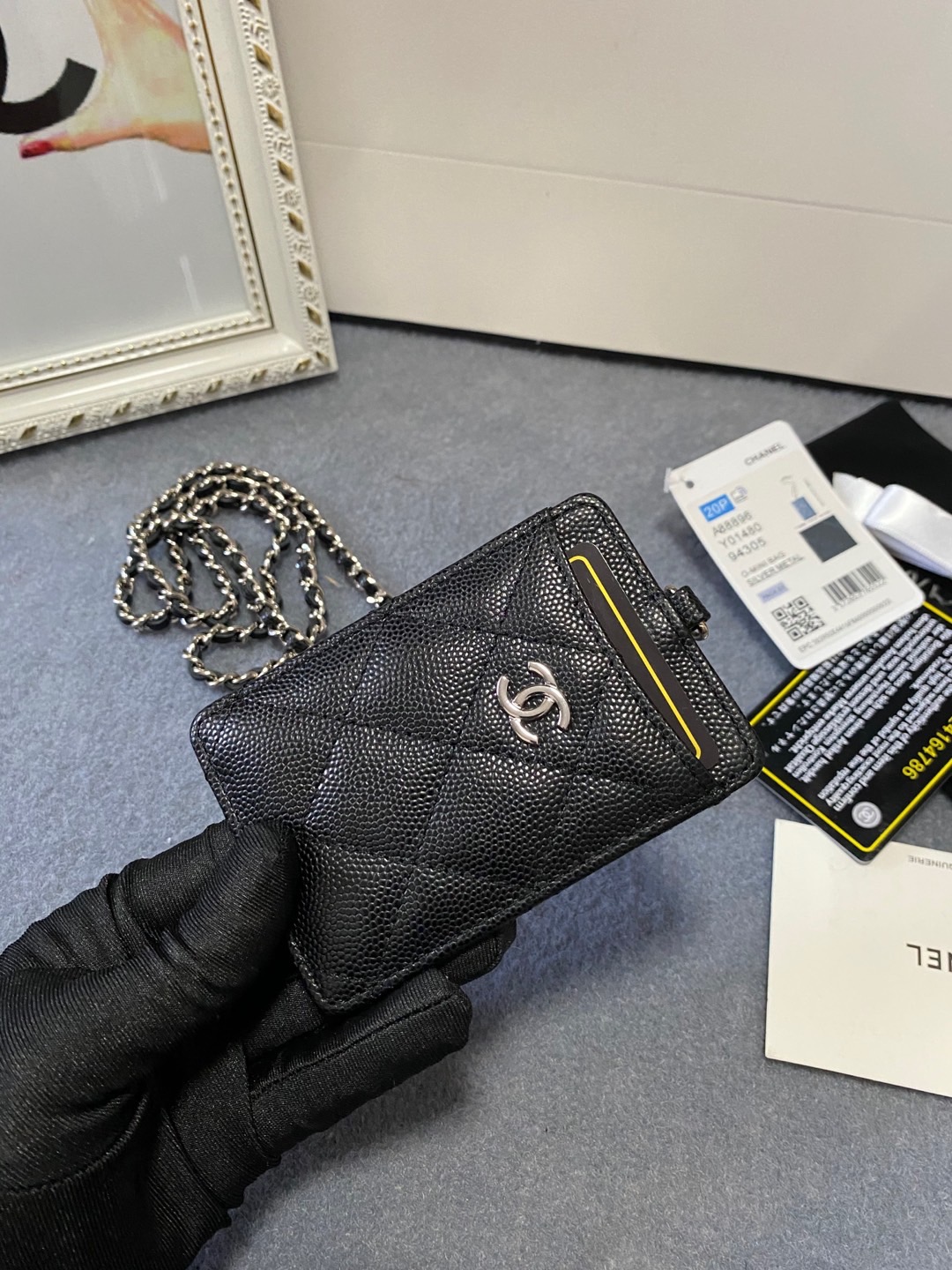 Practical Cane Card Chain Packs for Convenient On-the-Go Essentials - 图片 3