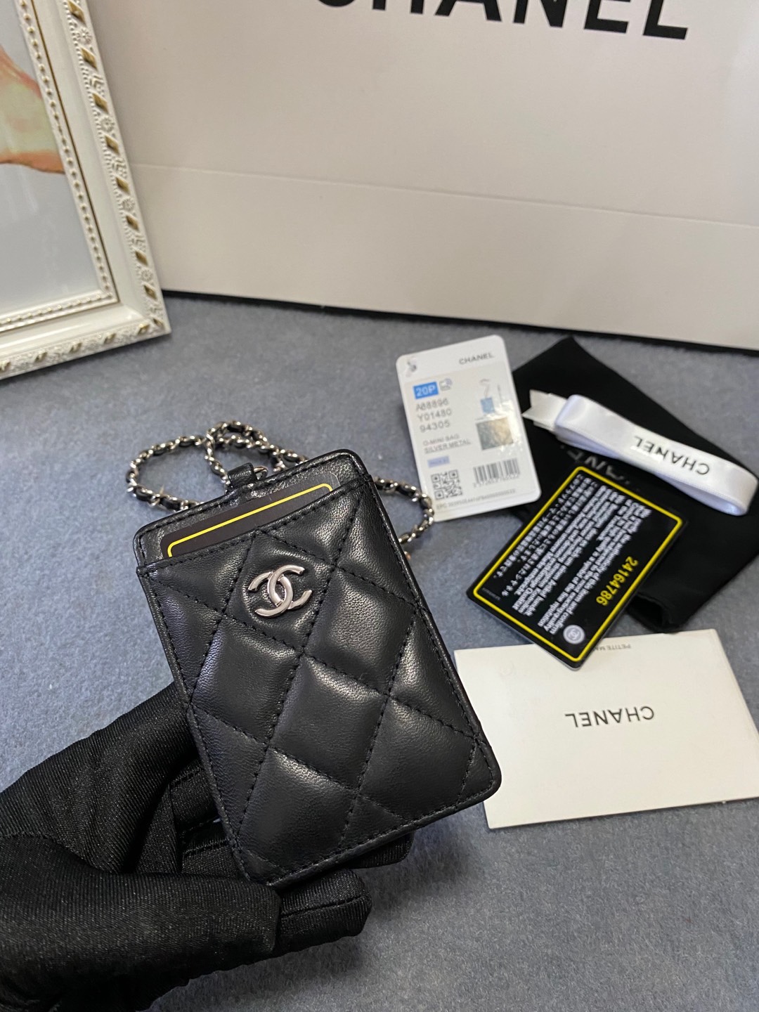 Practical Sheepskin Accessories for Daily Essentials Organization in Various Sizes - 图片 2