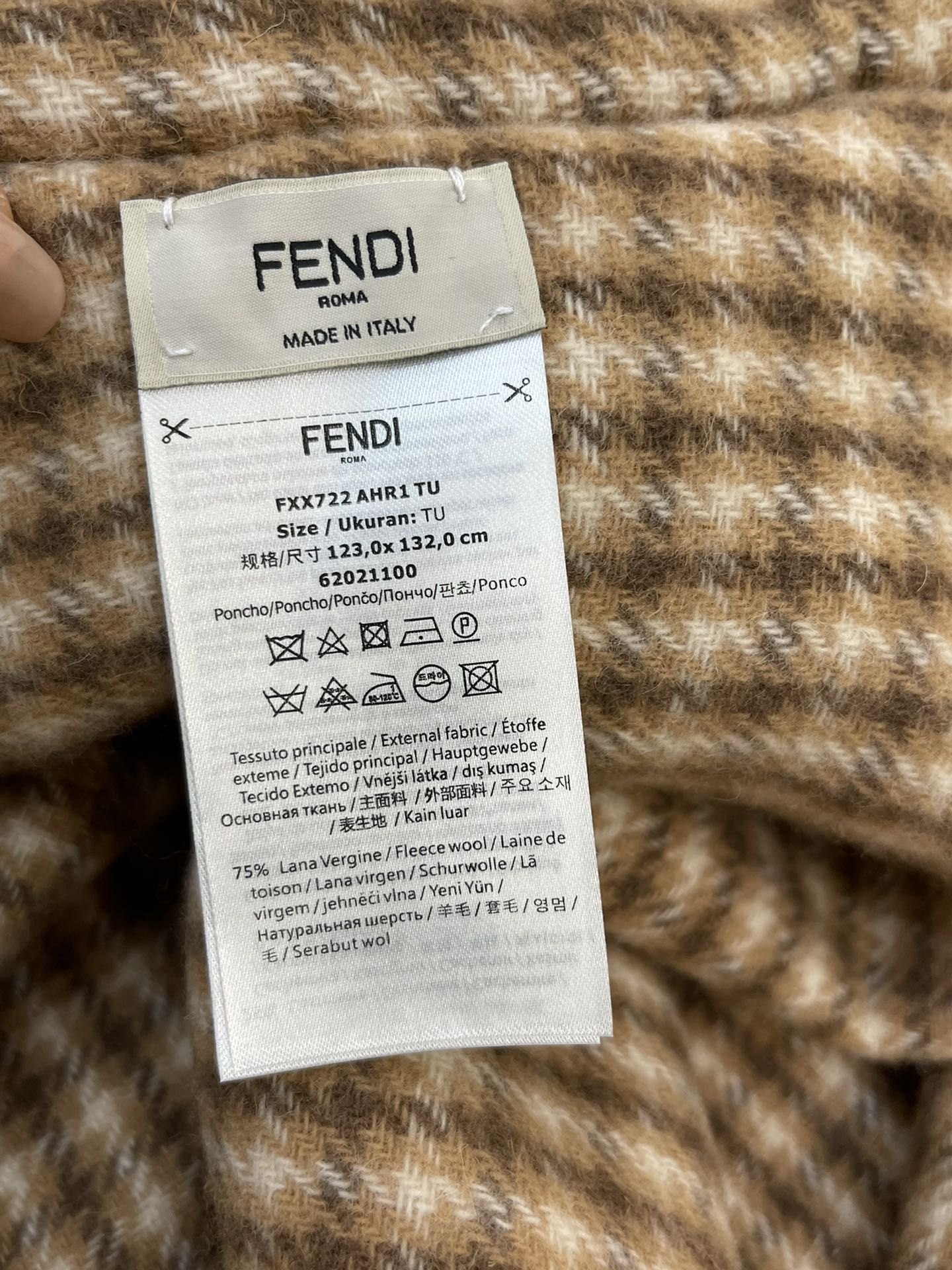 FENDI芬迪奶油色羊毛和羊绒斗篷FXX722AHR1F0QF7