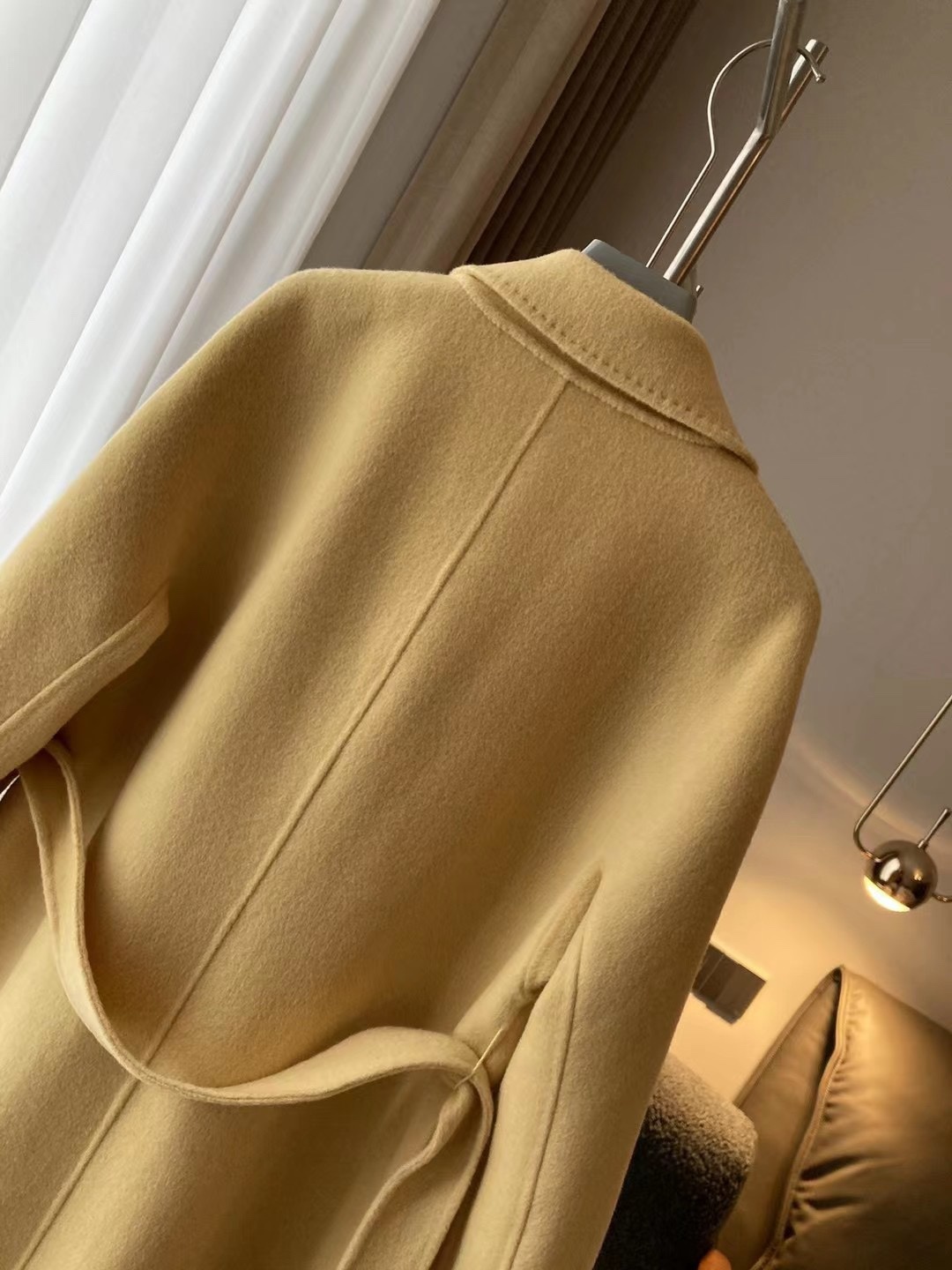 BURBERRY黄色双排扣大衣无敌质