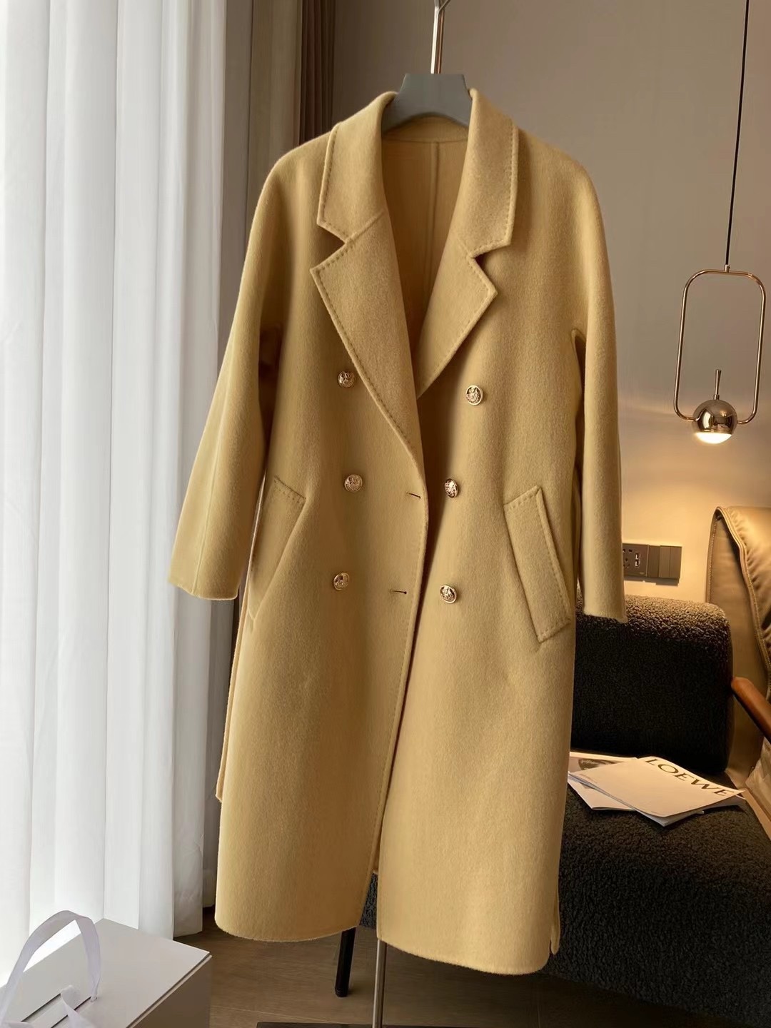 BURBERRY黄色双排扣大衣无敌质