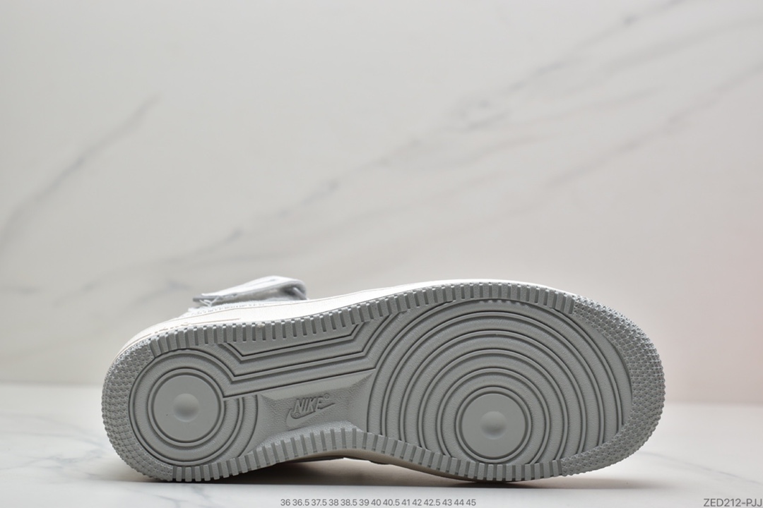 260 Nike Air Force 1 炫酷3M反光满天星系列空军一号低帮百搭休闲运动板鞋 369733-809