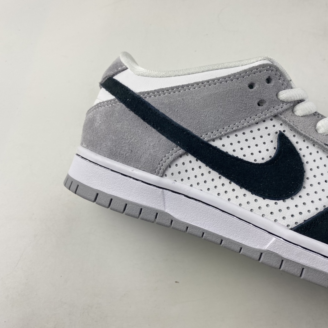 P260  NIKE SB Dunk Low Pro SB扣碎篮板时尚休闲板鞋 BQ6817-011
