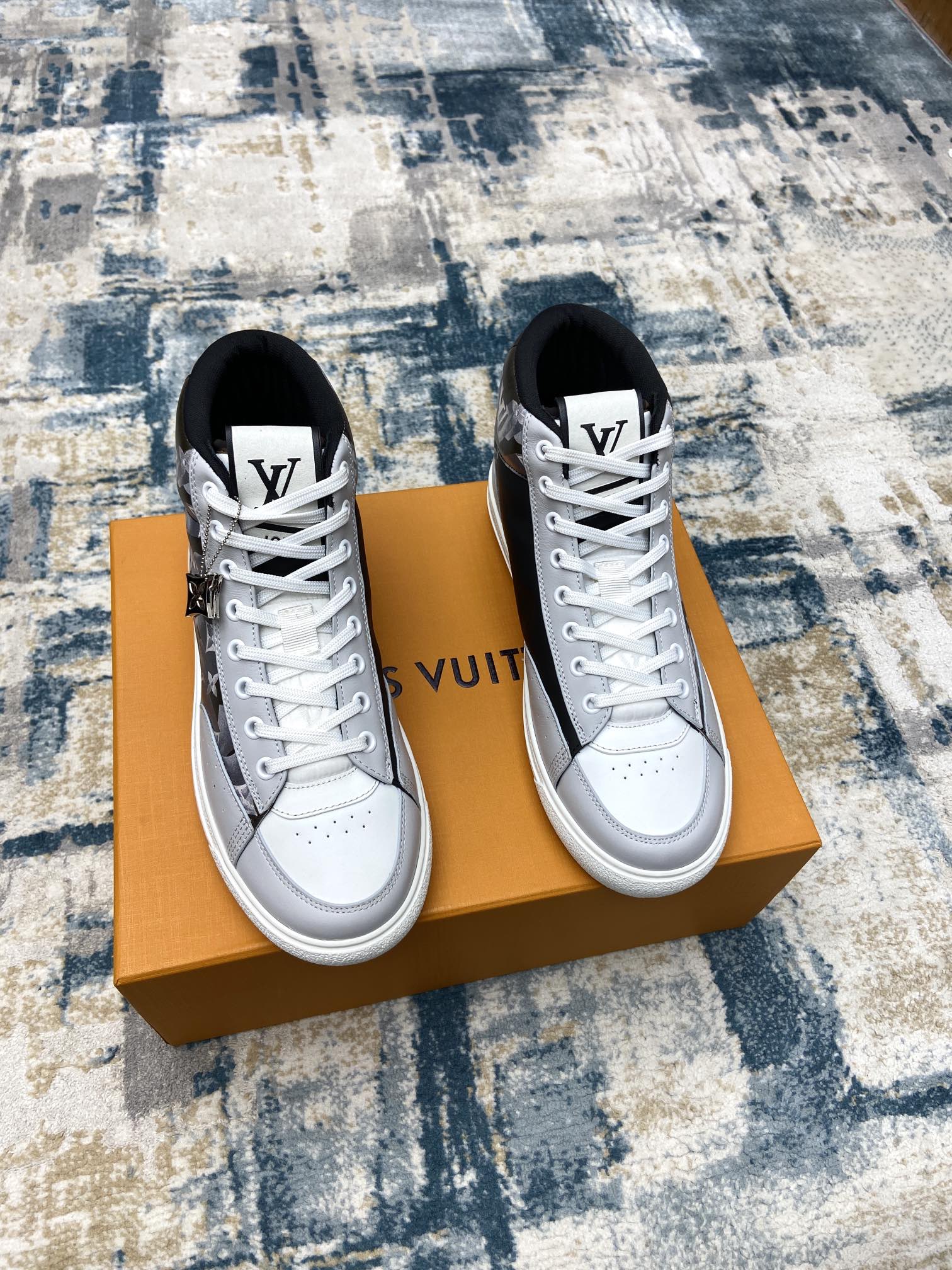 Louis Vuitton Skateboard Shoes Casual Shoes Unisex Cowhide Rubber Fashion High Tops