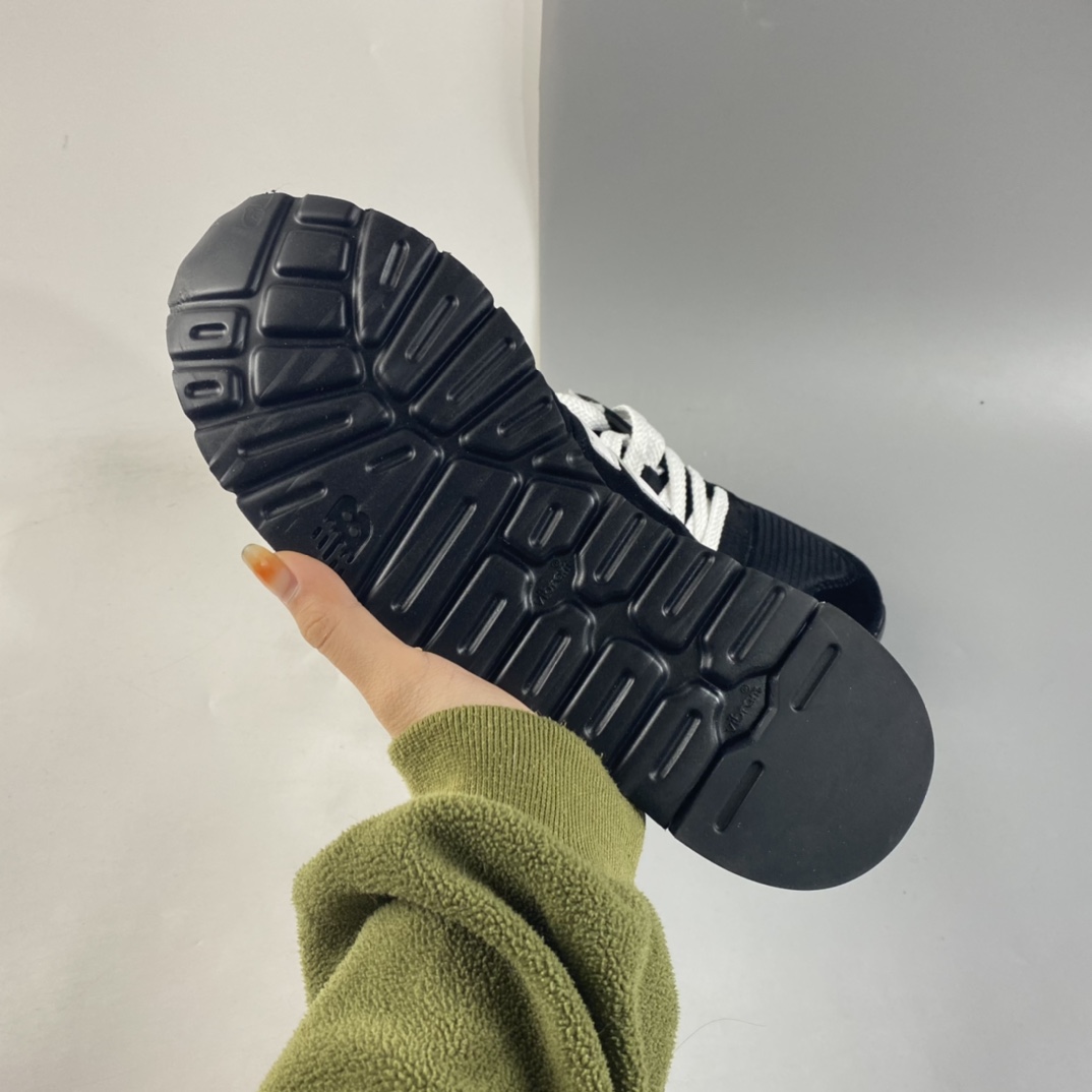 P240  New Balance NB990系列 高端美产复古休闲跑步鞋 W990BLK
