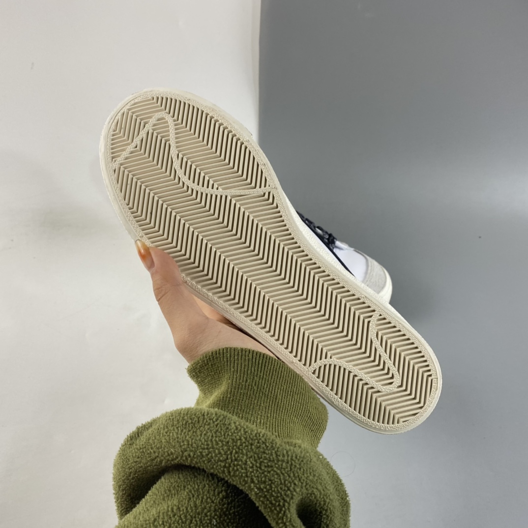 P180  NIKE Blazer Mid Vntg Suede 开拓者高帮休闲运动板鞋 BQ6806-100