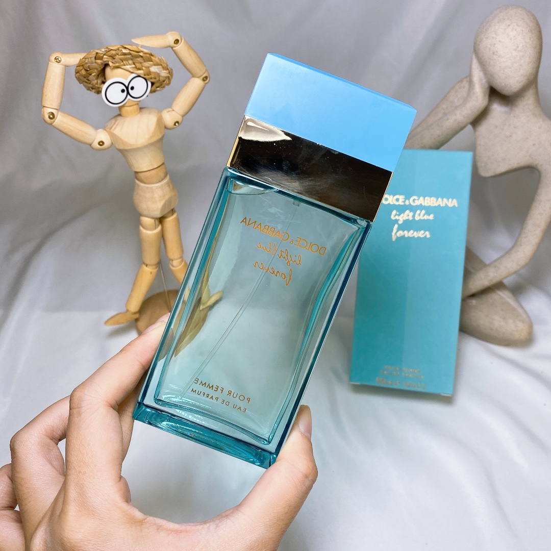 Dolce & Gabbana Light Blue Forever Eau de Parfum for Women - 100ml 5 i1636637613 1052 3