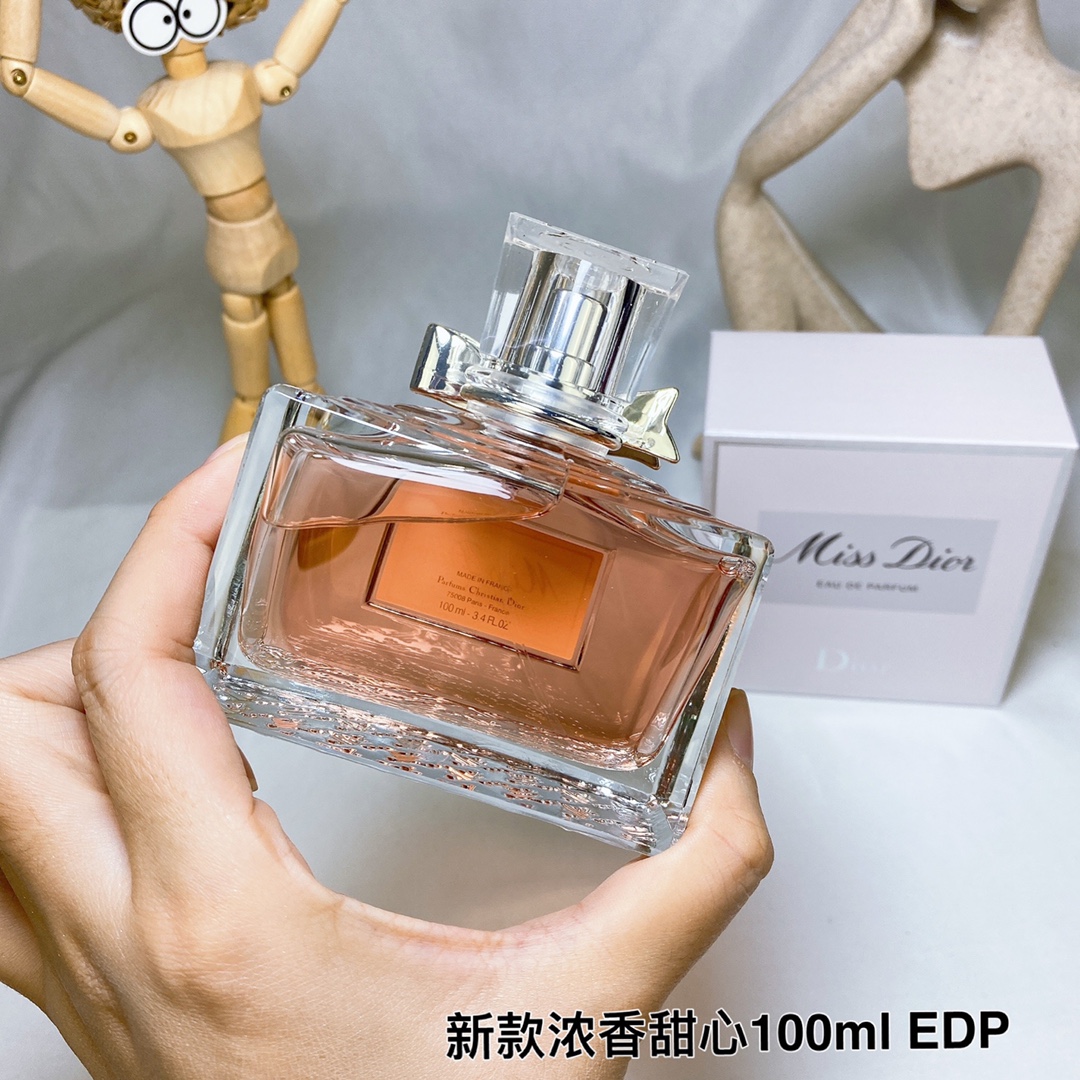 Miss Dior Eau de Parfum 100ml - Floral and Fresh Fragrance for Women 4 i1636638078 8295 2