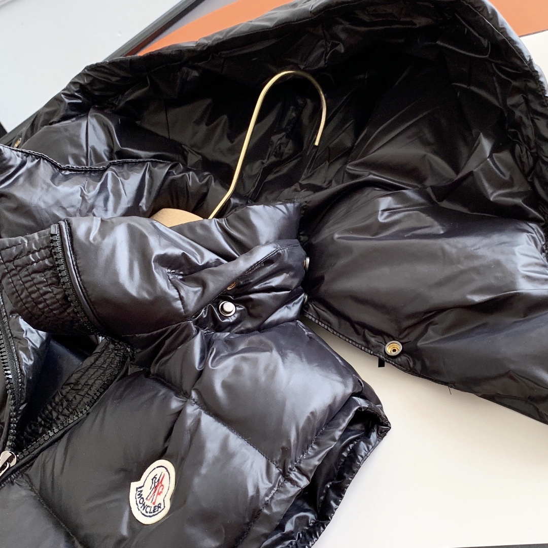 moncler90白鸭绒羽绒服马甲外