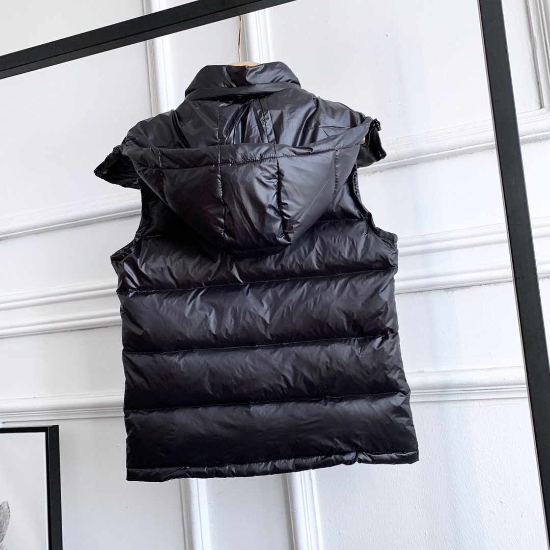 moncler90白鸭绒羽绒服马甲外
