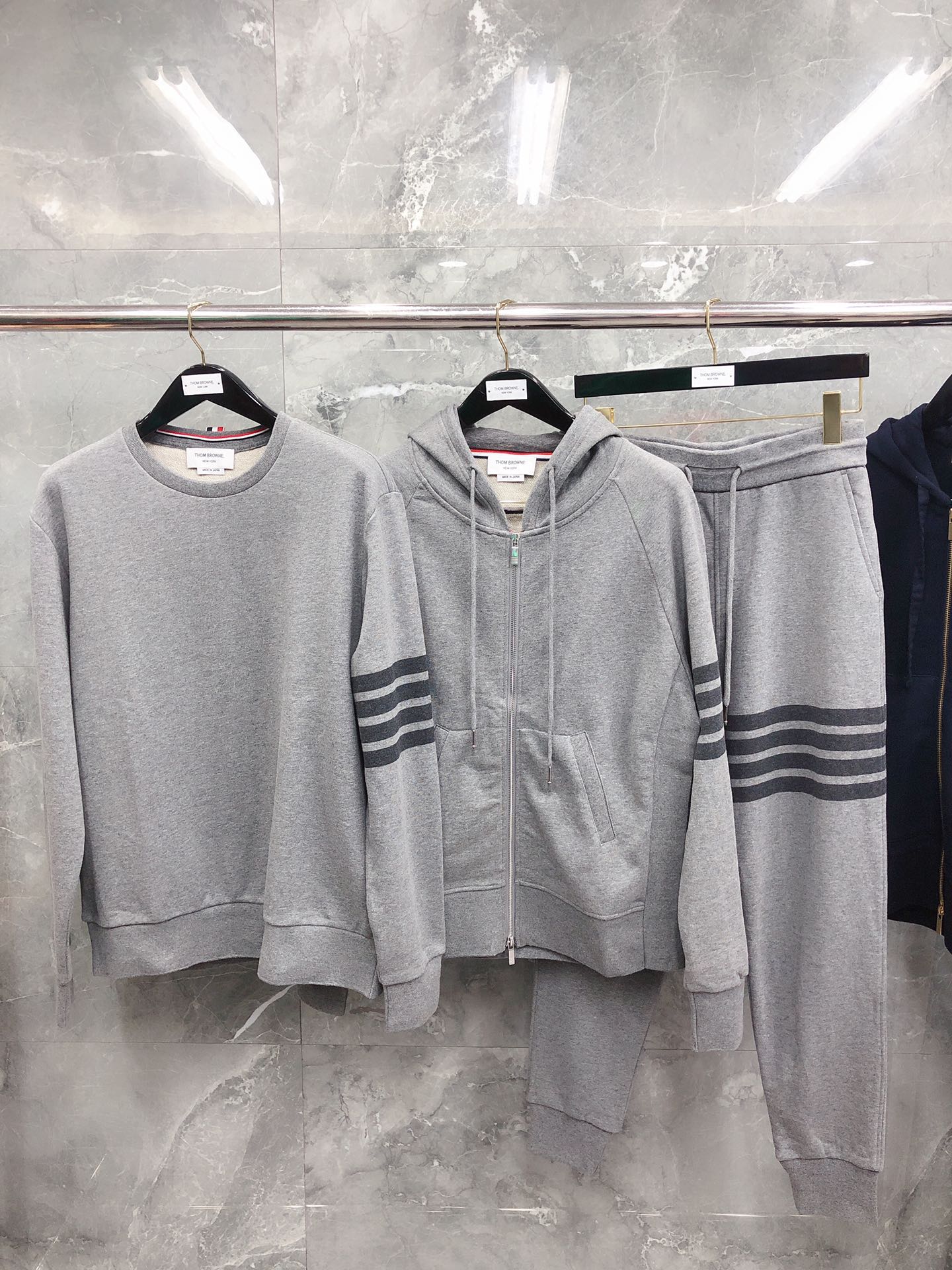 상품 이미지 390