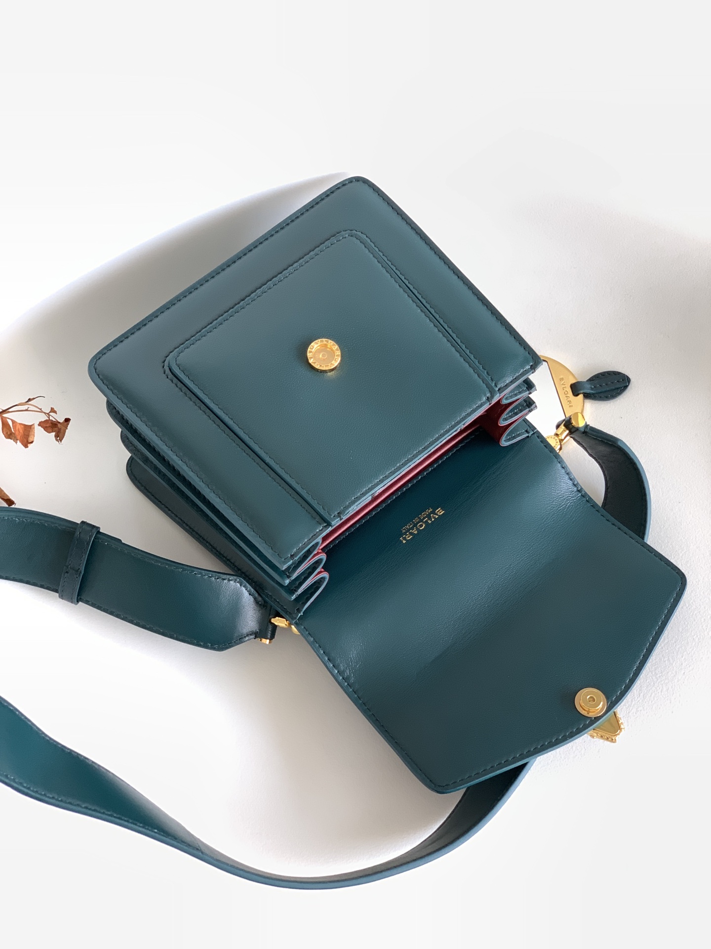 BVLGARI宝格丽森林绿小羊皮手提包38329