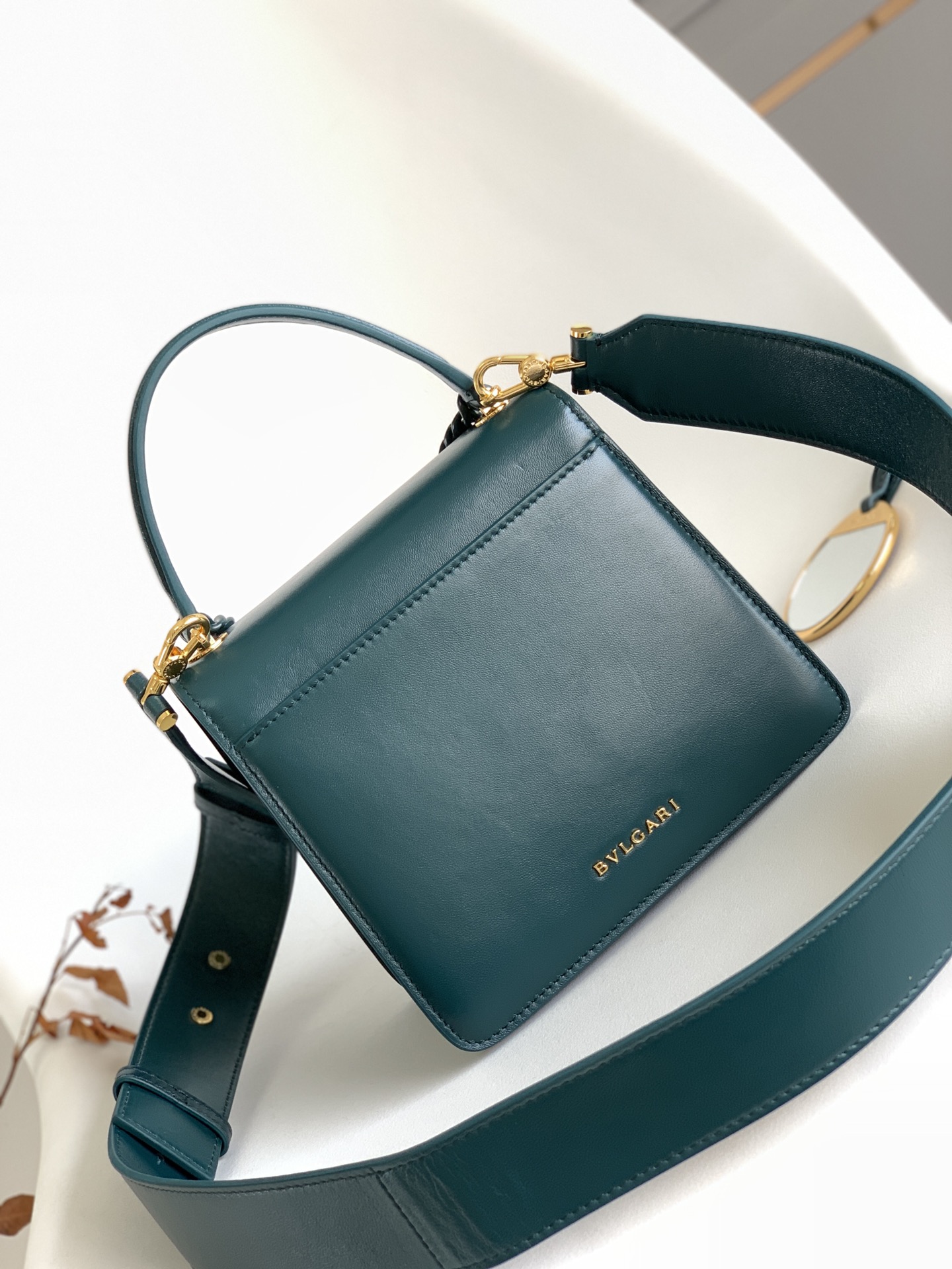 BVLGARI宝格丽森林绿小羊皮手提包38329