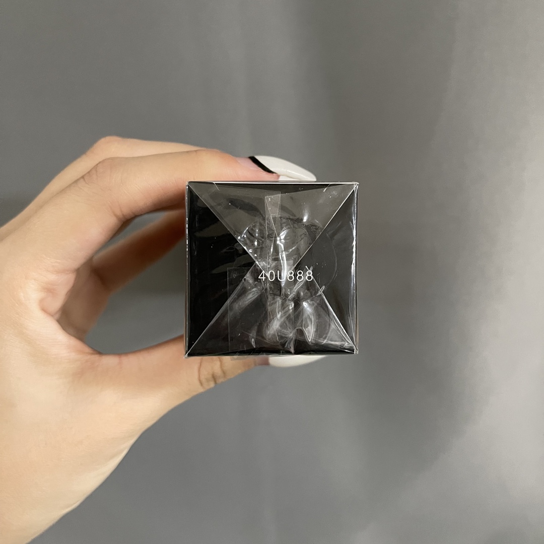 圣罗兰 Saint Laurent 高定典藏名品高定奢养美妆护肤品口红粉底 #1217DD18 3