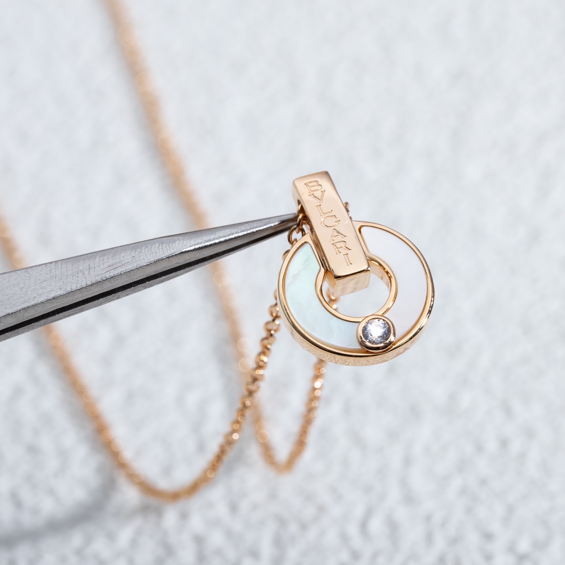 全新官网版铜钱项链～又名时来运转项链高级白贝母 天然孔雀石铜钱项链 此款寓意非常的好，有金有钻(有进有赚