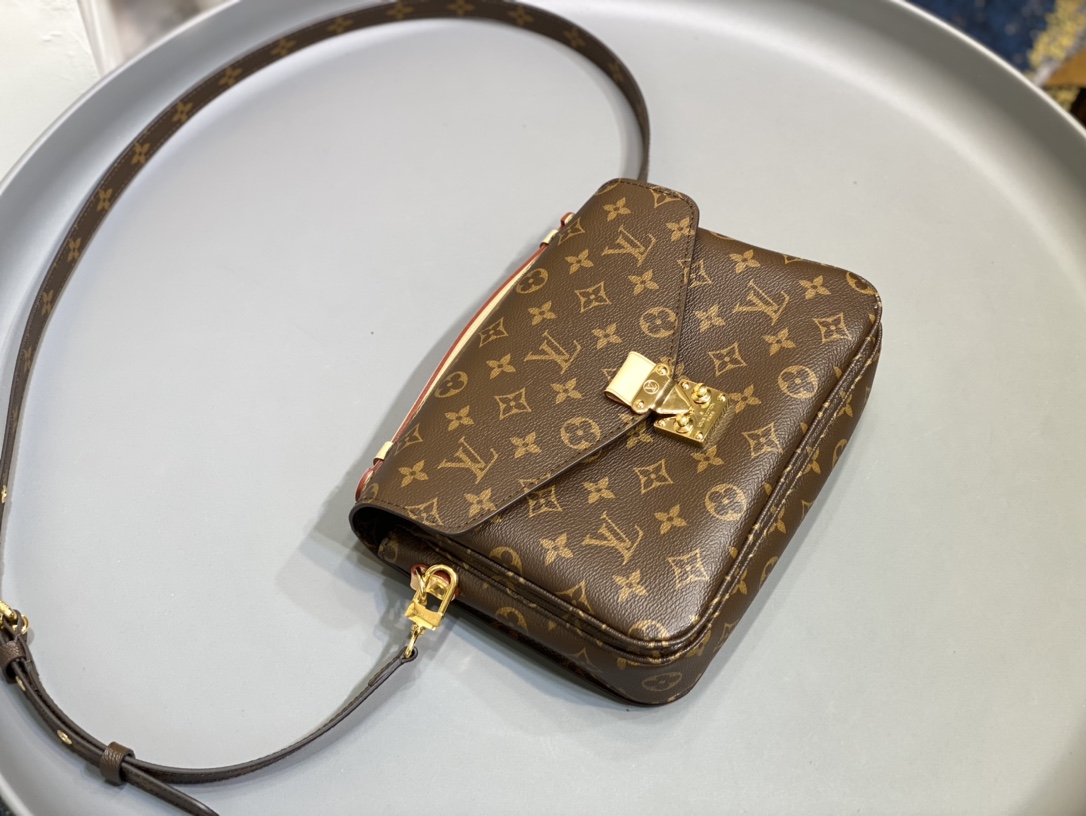 NO:176509,Every good detail carefully crafted,19860909精雕细琢的每一处好细节,,Bag