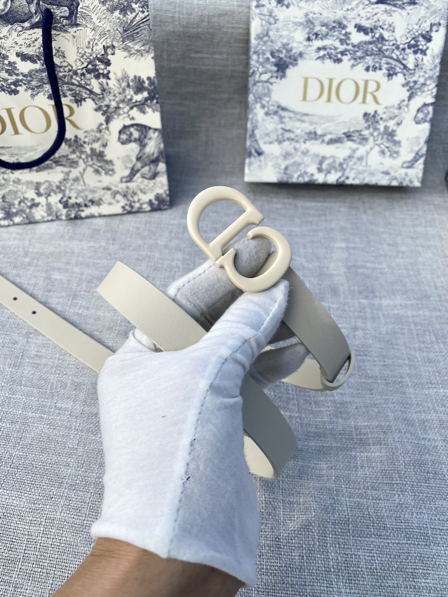 宽度2.0 cm Dior(迪奧)爆款平面無線帶身/Saddle米色牛皮革皮带-Chinese wholesaler seller Clothes Bags handbags wholesale Shoes High Quatity wholesaler seller Cheap Sneakers from China Factory Chinese suppliers china wholesale clothing wholesaler seller 宽度2.0 cm Dior(迪奧)爆款平面無線帶身/Saddle米色牛皮革皮带
