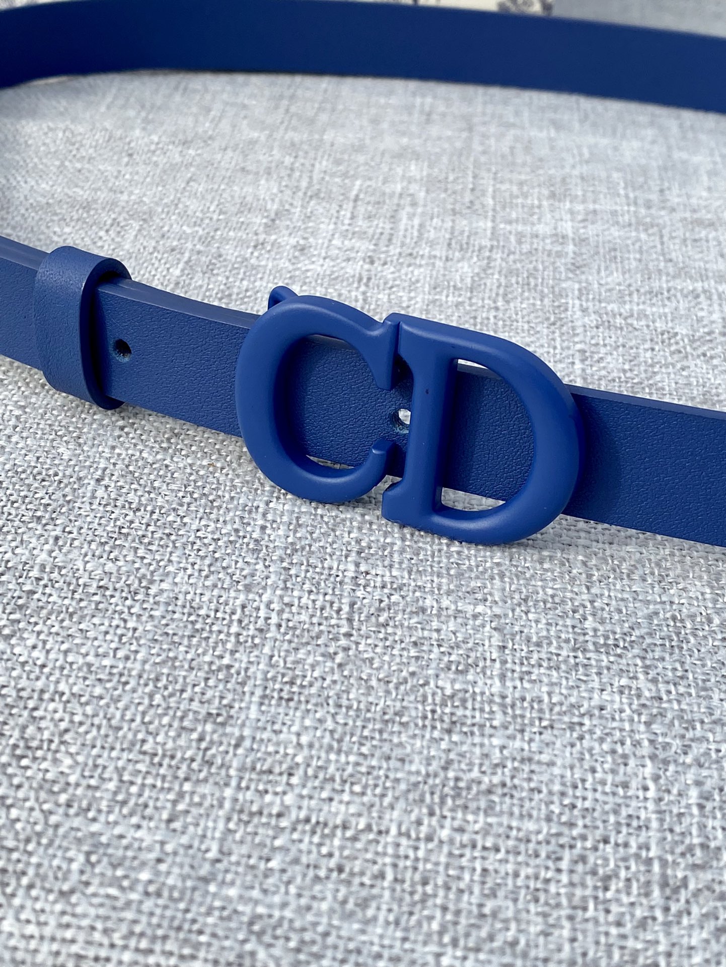 宽度2.0 cm Dior（迪奧）爆款平面無線帶身/Saddle深蓝色牛皮革皮带