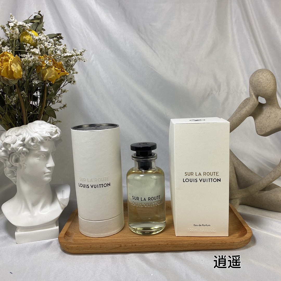 Louis Vuitton L'Immensité Eau de Parfum 100ml - Aromatic Freshness 7 a1636774326416 2600