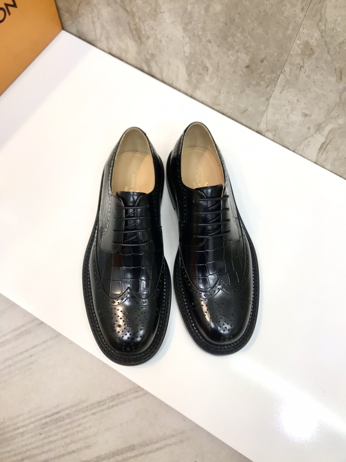 Top Original: P610 Marca: LOUIS*VUITTON (Louis Vuitton) Código estándar: 38-44 (45 grado personaliza