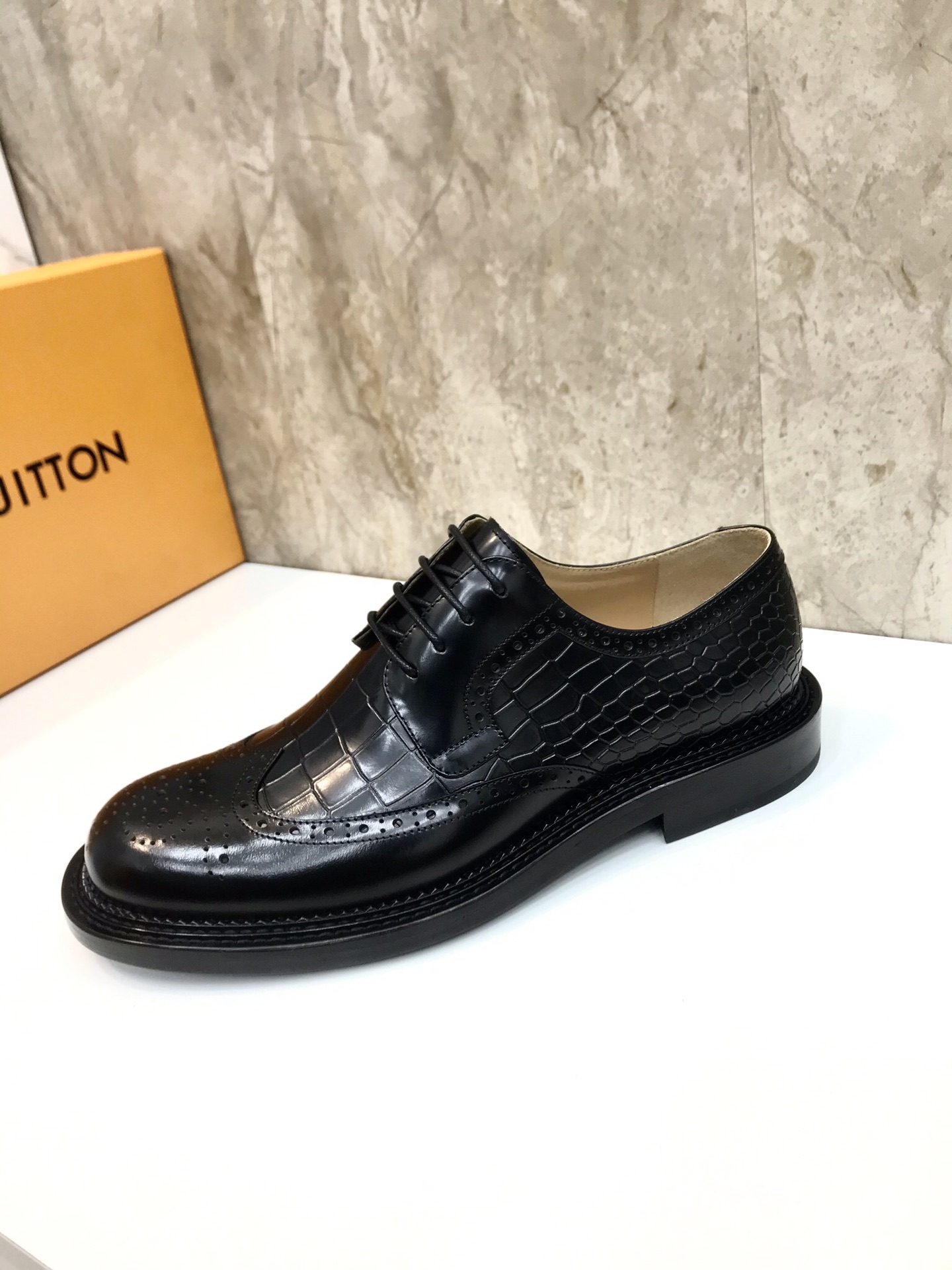 Top Original: P610 Marca: LOUIS*VUITTON (Louis Vuitton) Código estándar: 38-44 (45 grado personaliza