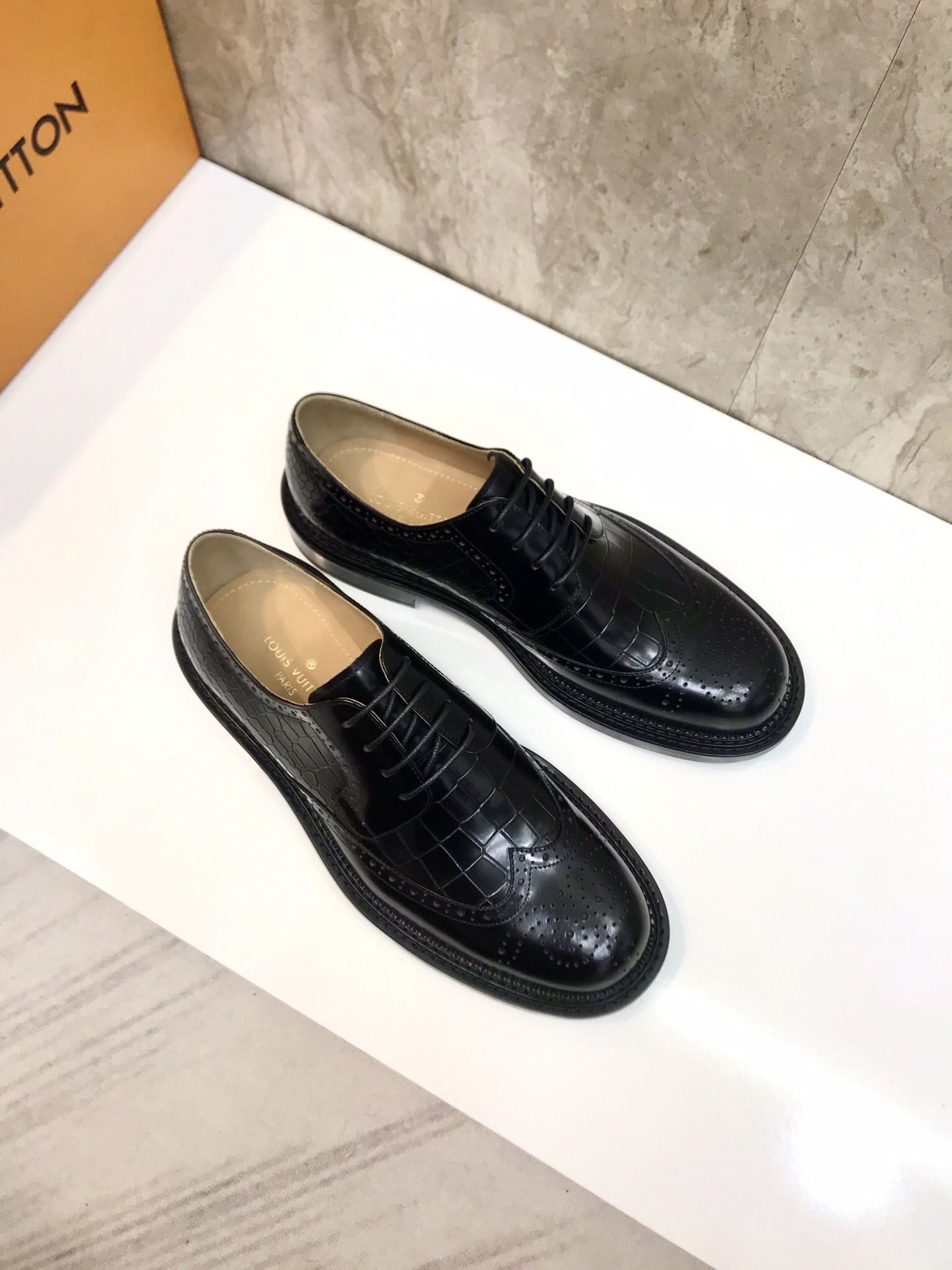 Top Original: P610 Marca: LOUIS*VUITTON (Louis Vuitton) Código estándar: 38-44 (45 grado personaliza