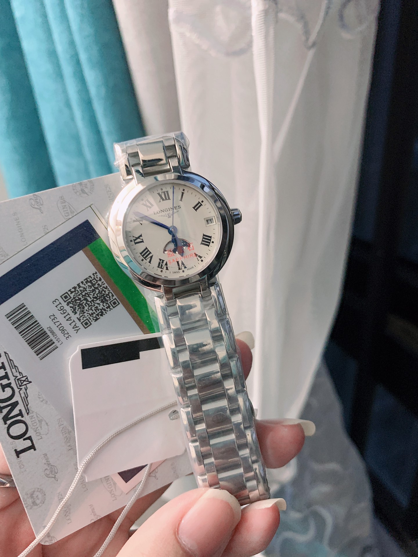 K0  浪琴  Longines  V8台湾厂 爆款浪琴 Longines  心月系列石英表手表女简约气质 腕表底盖-吊牌-保卡 三码合一 1:1品质 超高性价比、真月相机芯：进口石英机芯 走时准确玻璃：抗磨损合成双卜蓝宝石数据同步正品表壳：316精钢圆形、3件套表壳字面：罗马面、A级深海珍珠贝壳 表带：精钢表链搭配原装三折式表扣。 进口小牛皮表带表壳尺寸：宽度 30.5mm