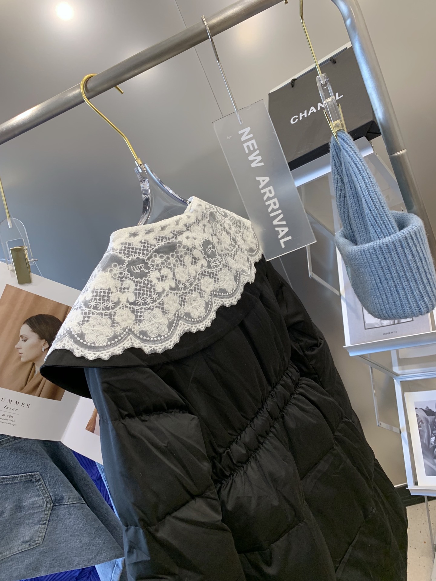 ️chanel蕾丝领娃娃羽绒服S衣长