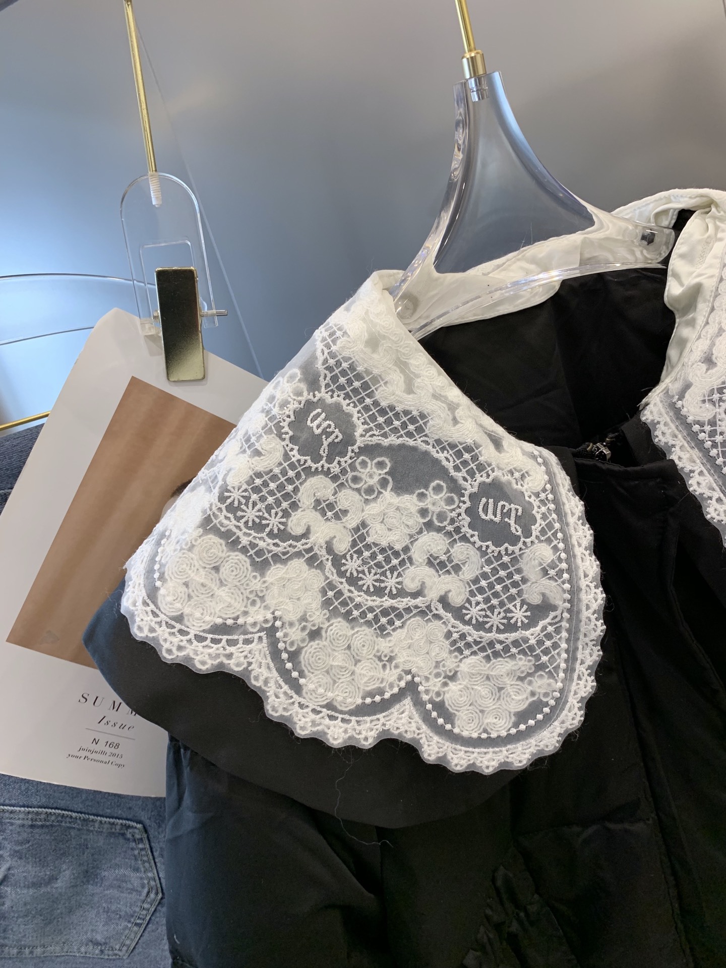 ️chanel蕾丝领娃娃羽绒服S衣长
