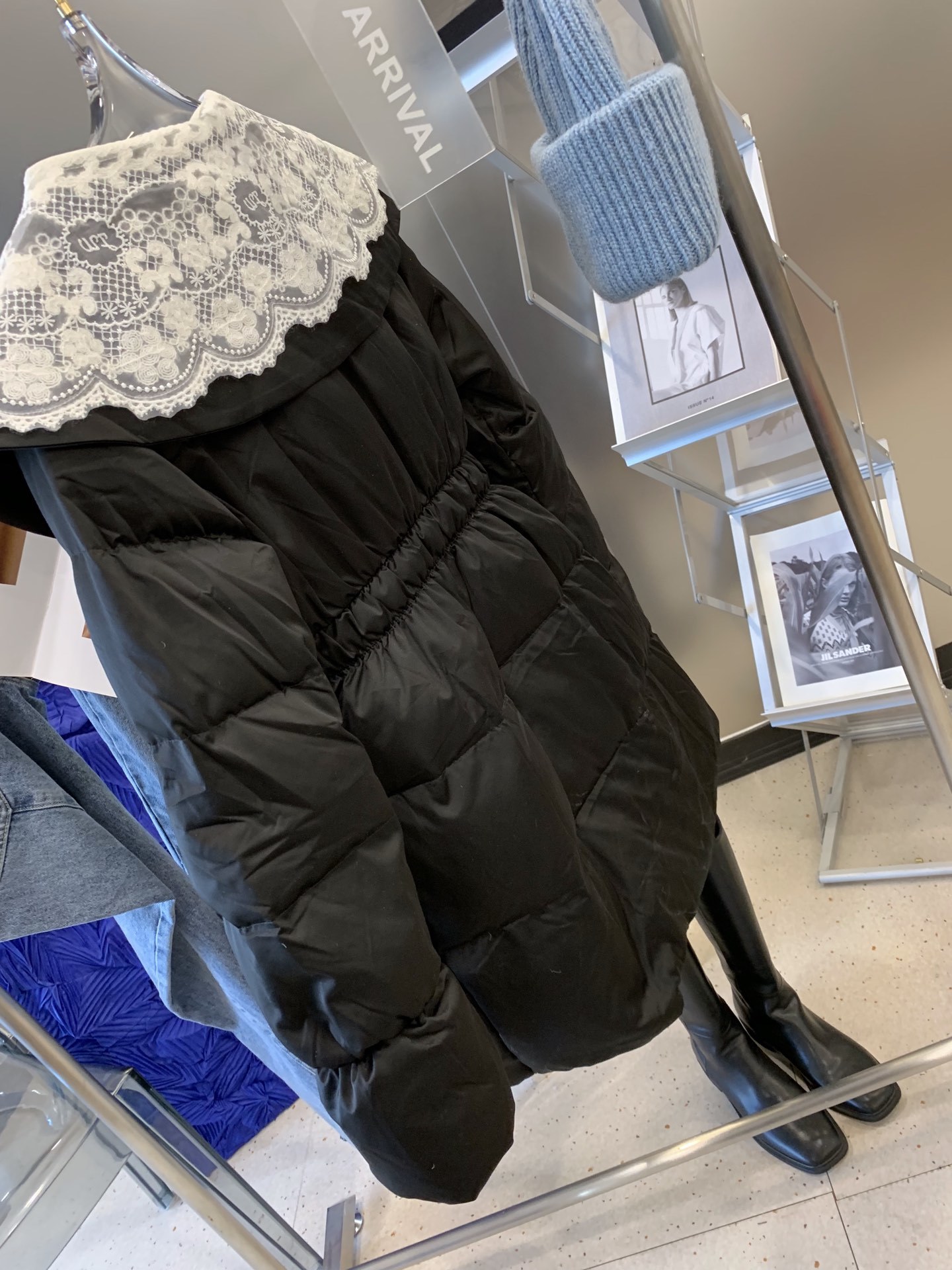 ️chanel蕾丝领娃娃羽绒服S衣长