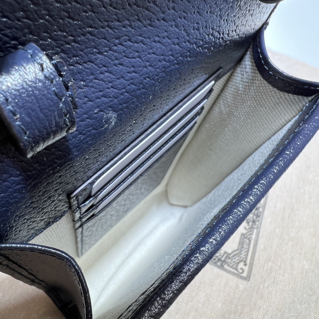 GUCCI古驰520特别系列双G图案迷你手袋661109