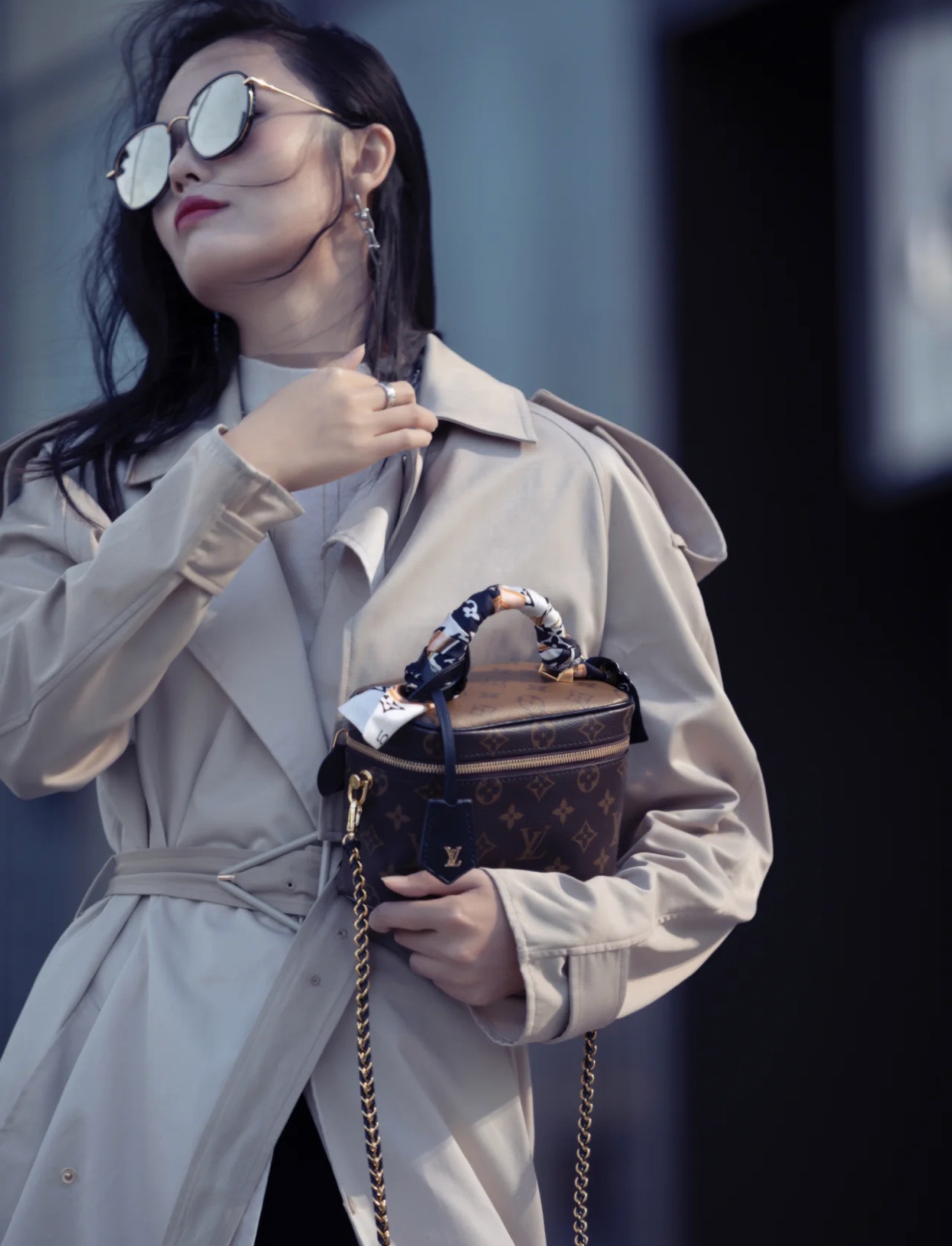 NO:176421,VANITY small makeup bag upper body rendering model M45165,,cosmetic bags & cases19860909VANITY 小号化妆包 上身效果图 型号M45165,,cosmetic bags & cases,Bag