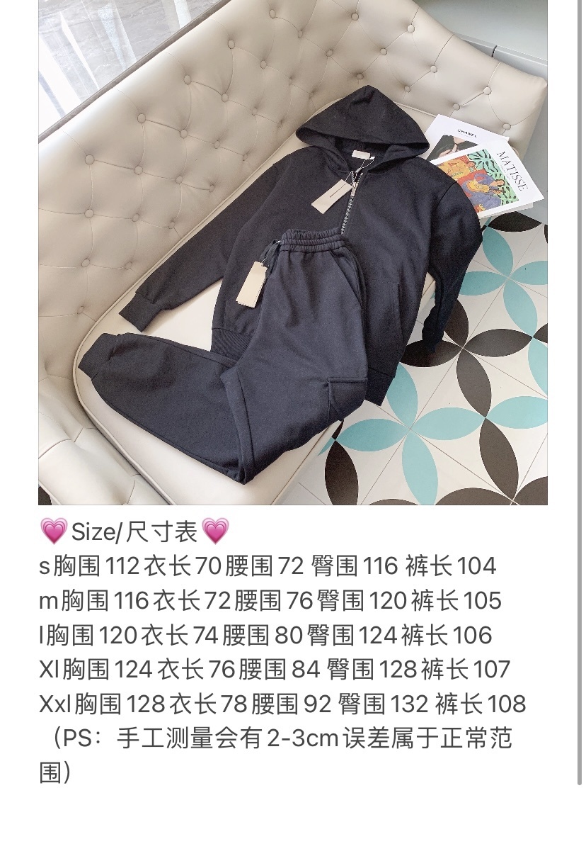BURBERRY格纹连帽外套一套重量