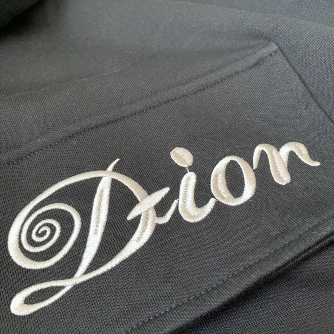 Dior格纹连帽外套一套重量500g