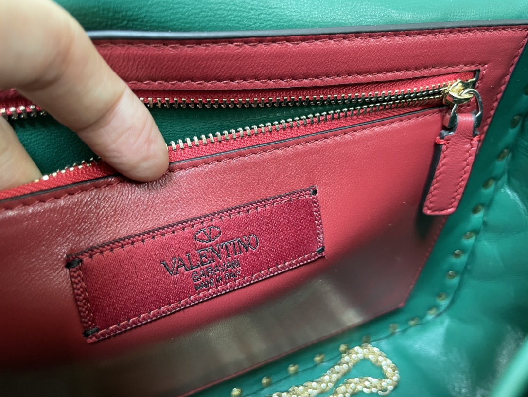 Valentino华伦天奴顶级羊皮肩背包0123