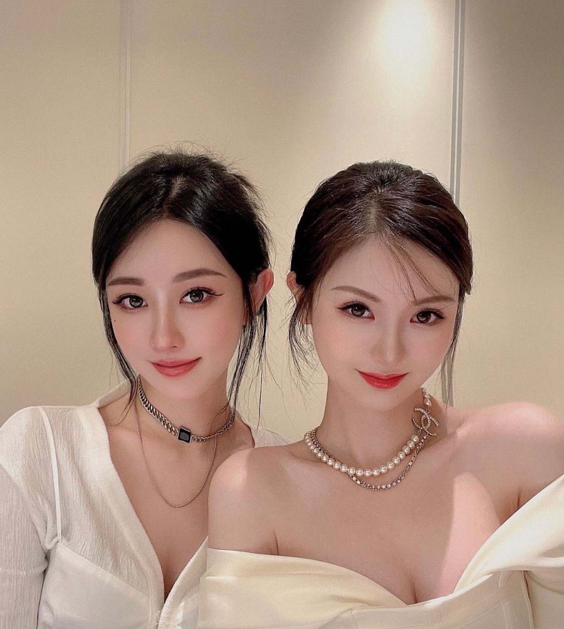 NO:104140,Xiaoxiang's popular double-layer pearl necklace, like to come and come in seconds, it's true, lady temperament♀, Chanel necklace, chanel, necklace19860909小香爆款双层珍珠项链 喜欢来秒 妥妥的 大小姐气质♀,香奈儿项链,chanel,necklace,Jewelry