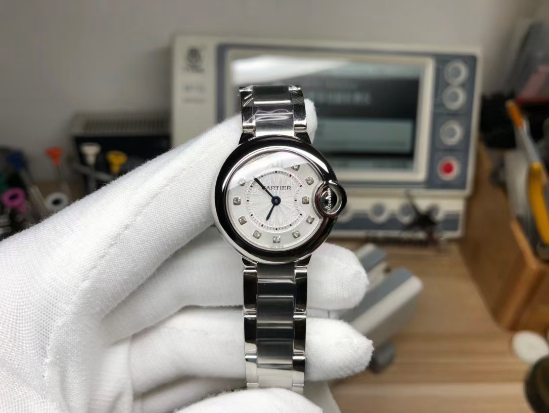 Cartier 钻刻度小号石英蓝气球 28mm
