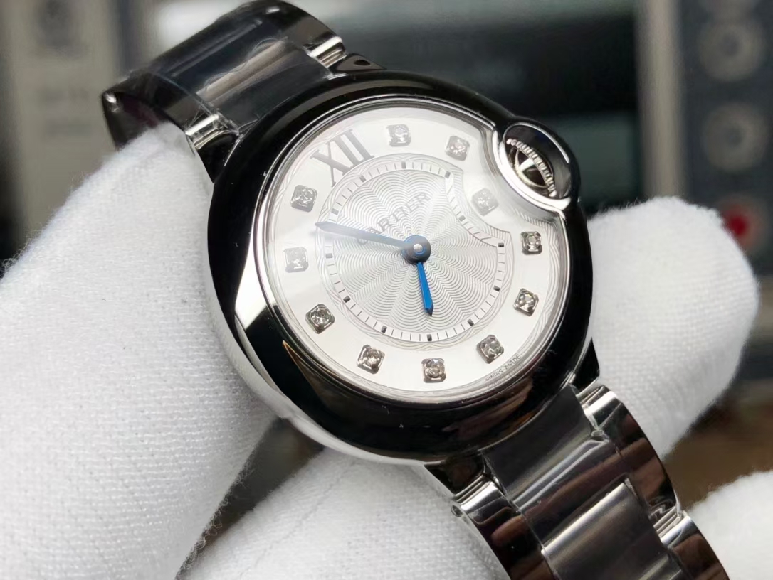 Cartier 钻刻度小号石英蓝气球 28mm
