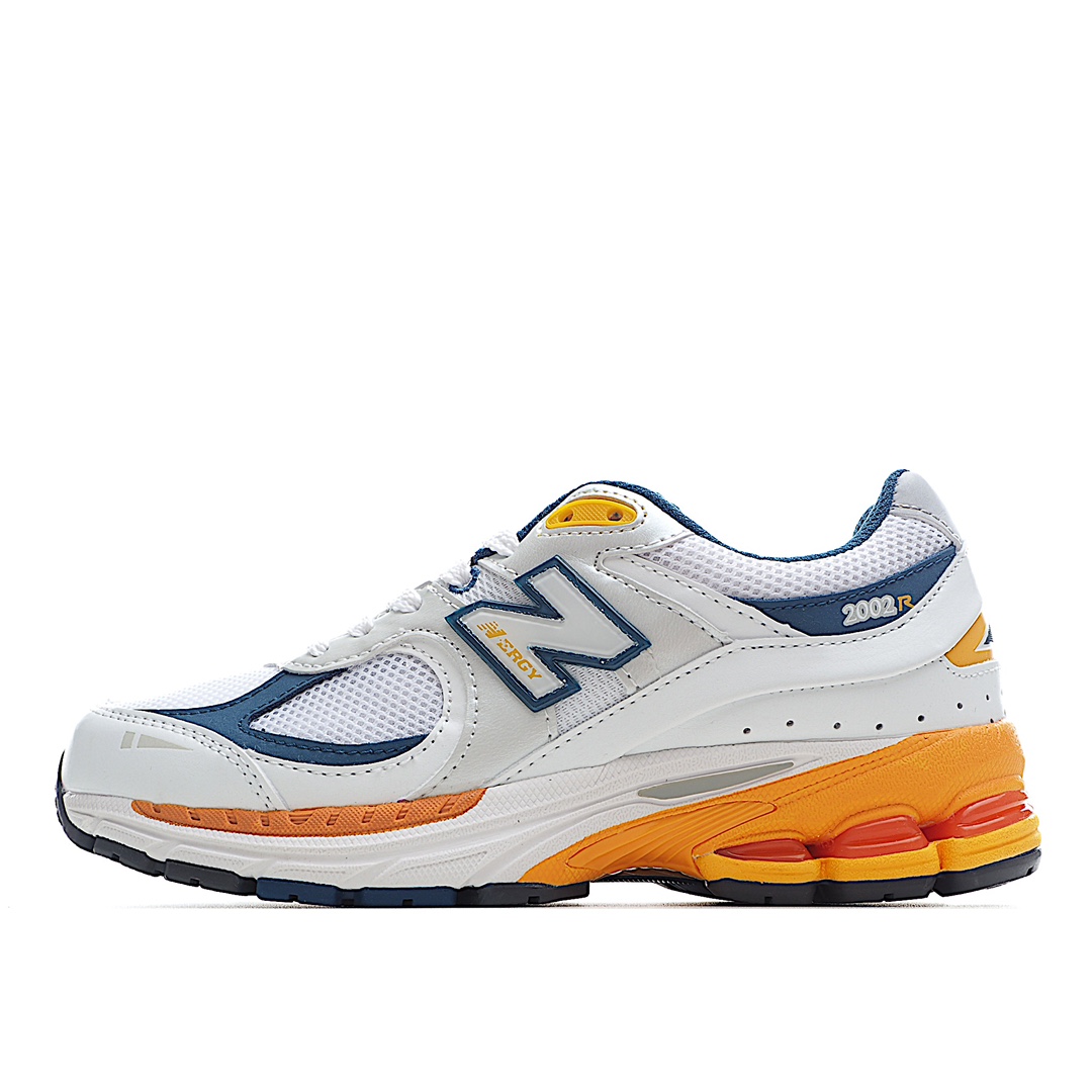 G5 公司级别 区分市面通货 New Balance 2002 复古休闲跑步鞋 最新出的 2002R系列，鞋款延续了经典科技，升级版N-ERGY缓震物料机能与材质上脚太舒适了，皮面搭配尼龙网布，特别透气而且还复古感，不管是搭配牛仔裤还工装裤都是百搭
