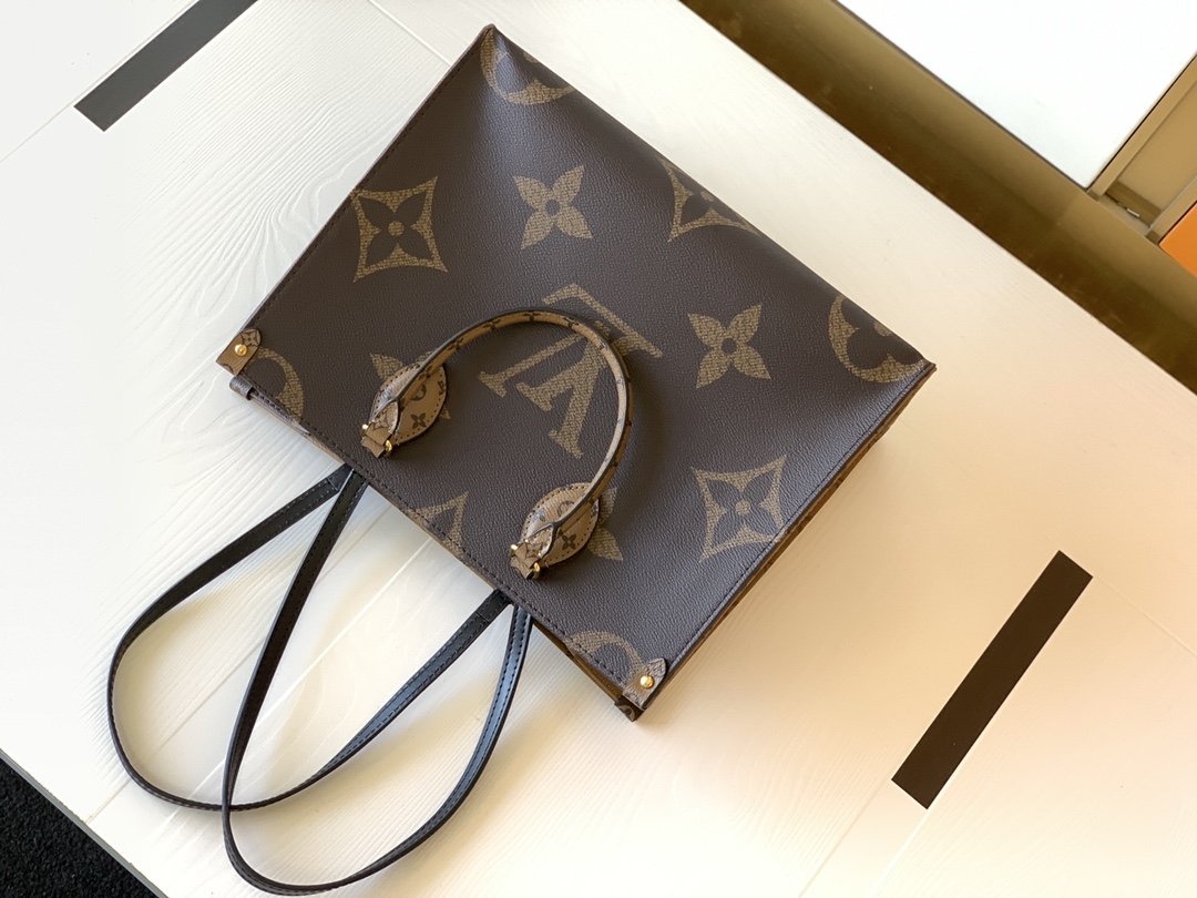 Louis Vuitton LV M45321 Onthego MM