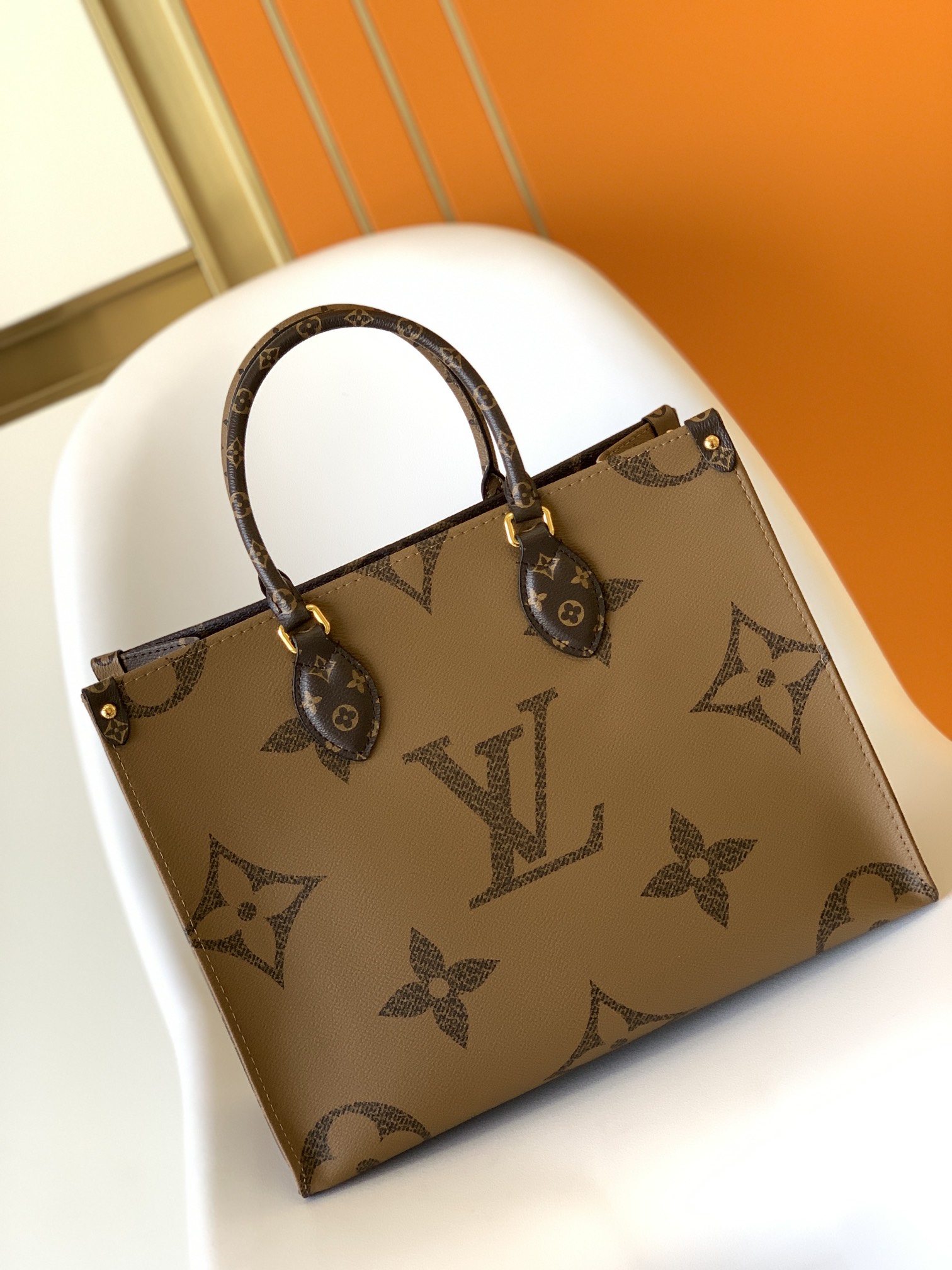 Louis Vuitton LV M45321 Onthego MM