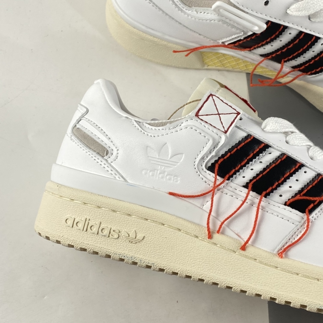 P200  Adidas  Forum 84 Low 全猪八材质低帮百搭潮流休闲运动板鞋 FZ3774 尺码：36 36.5 37 38 38.5 39 40 40.5 41 42 42.5 43 44 44.5 45