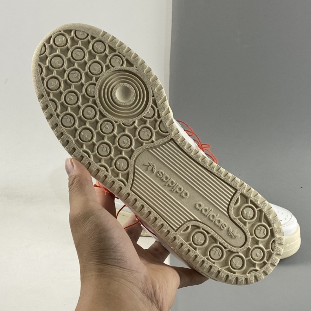 P200  Adidas  Forum 84 Low 全猪八材质低帮百搭潮流休闲运动板鞋 FZ3774 尺码：36 36.5 37 38 38.5 39 40 40.5 41 42 42.5 43 44 44.5 45