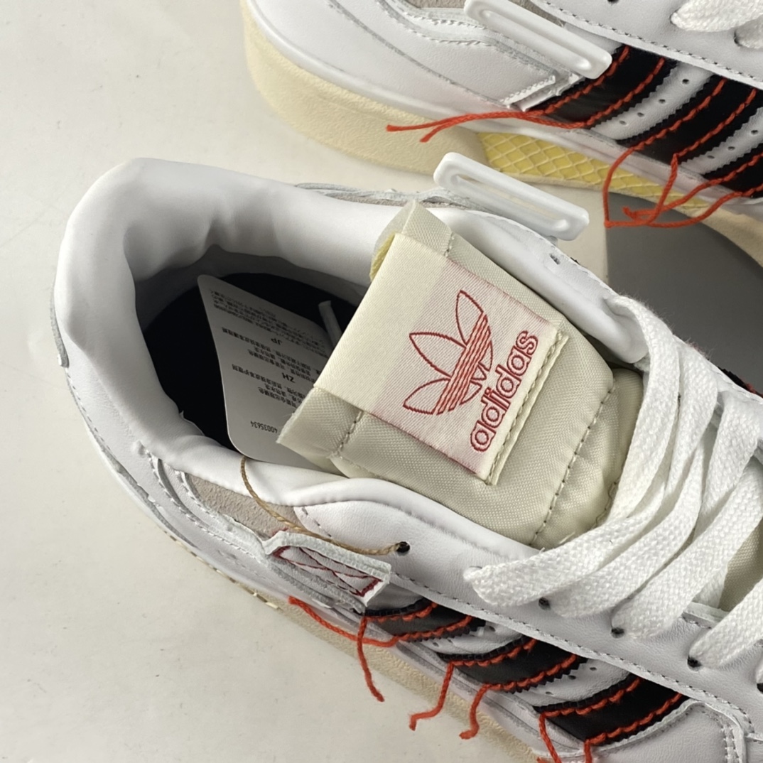 P200  Adidas  Forum 84 Low 全猪八材质低帮百搭潮流休闲运动板鞋 FZ3774 尺码：36 36.5 37 38 38.5 39 40 40.5 41 42 42.5 43 44 44.5 45