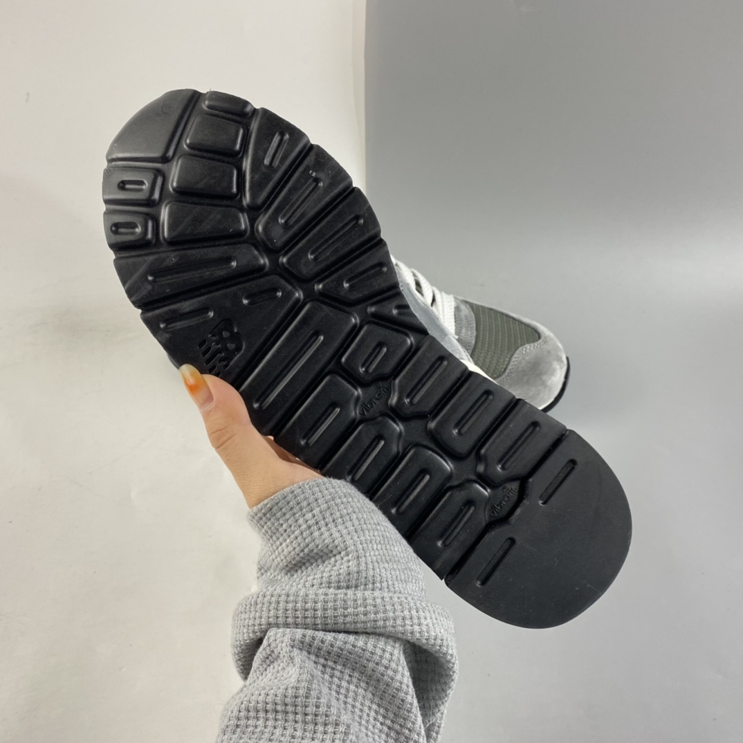 P240  New Balance NB990系列 高端美产复古休闲跑步鞋 M990VS1