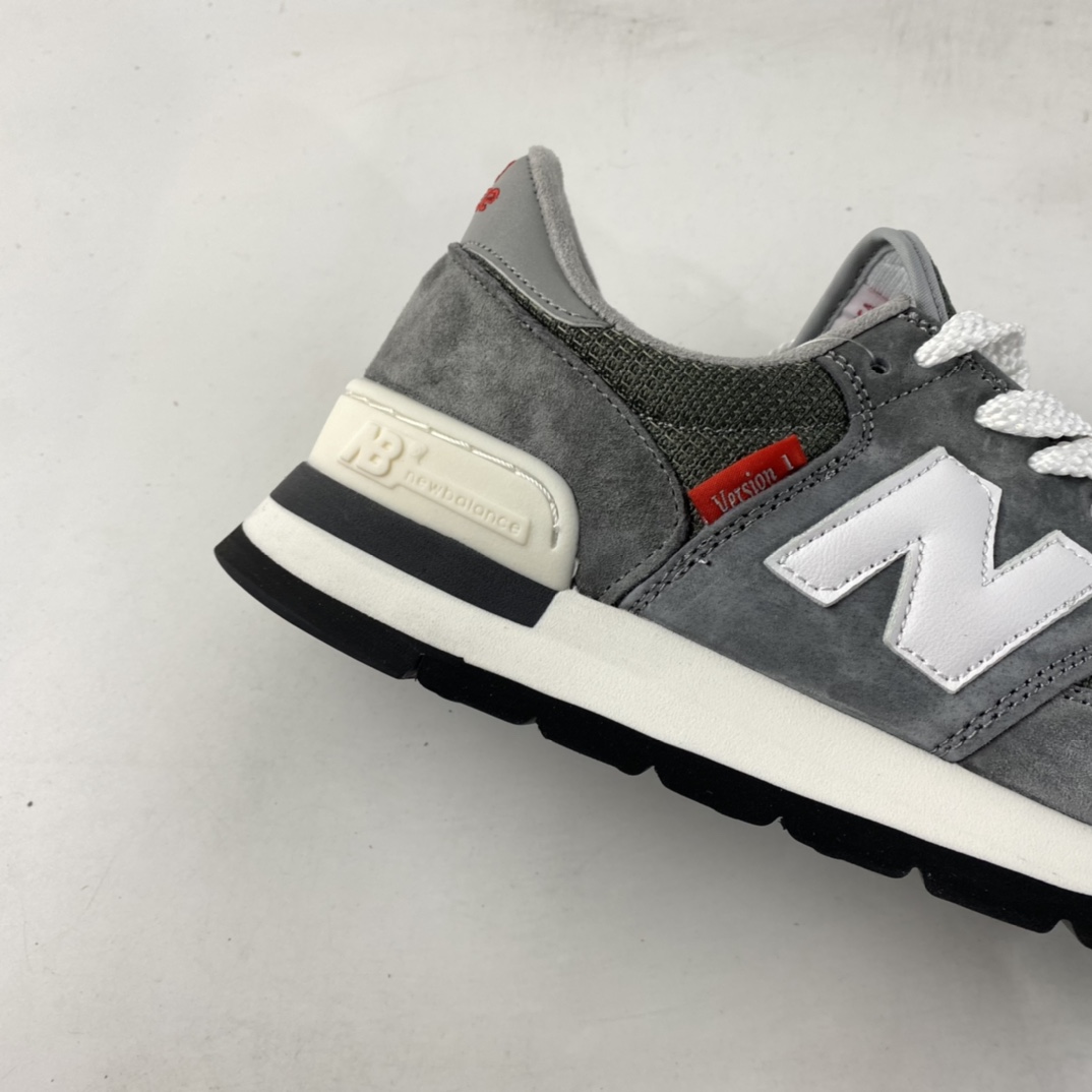 P240  New Balance NB990系列 高端美产复古休闲跑步鞋 M990VS1