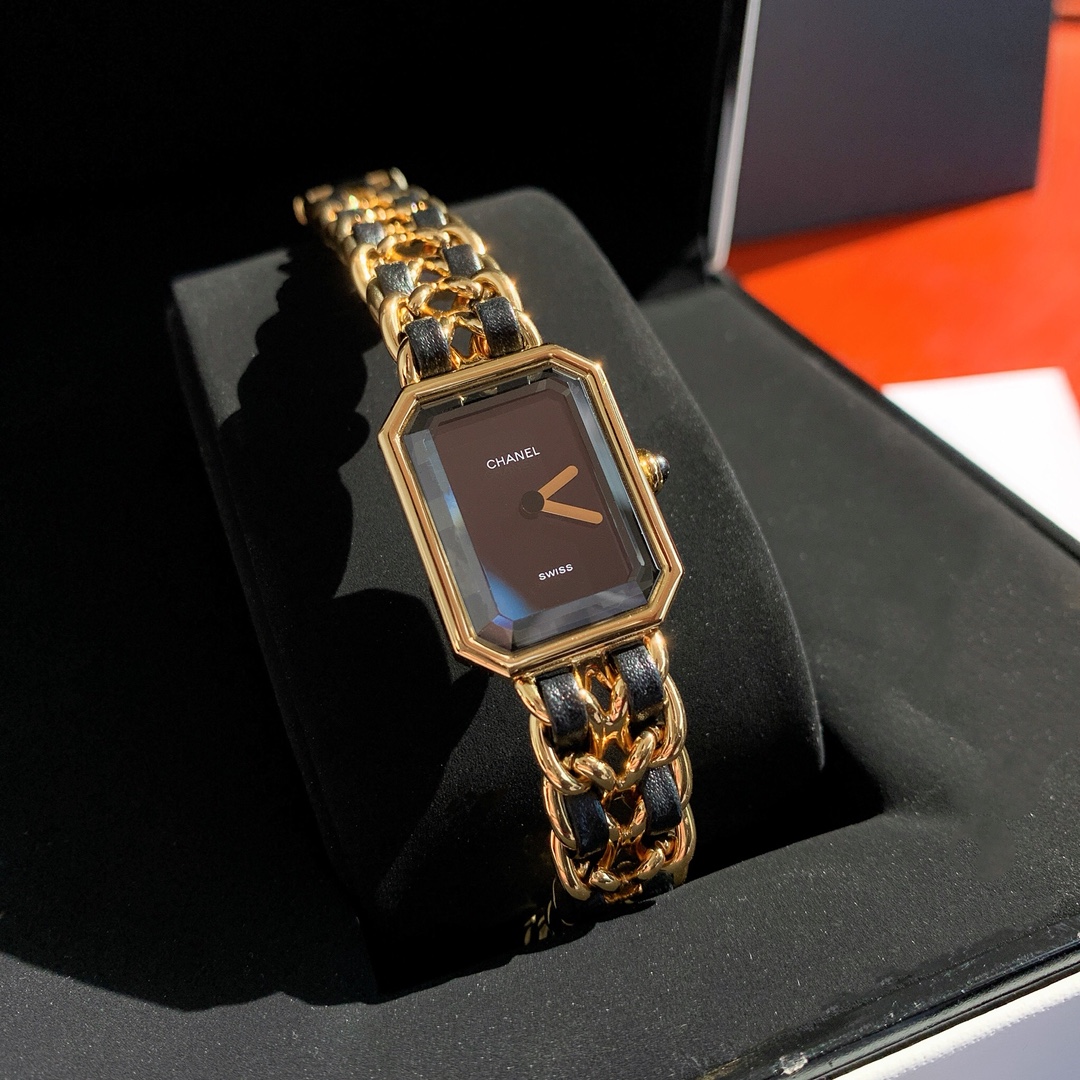中古香奈儿经典1987小香家腕表